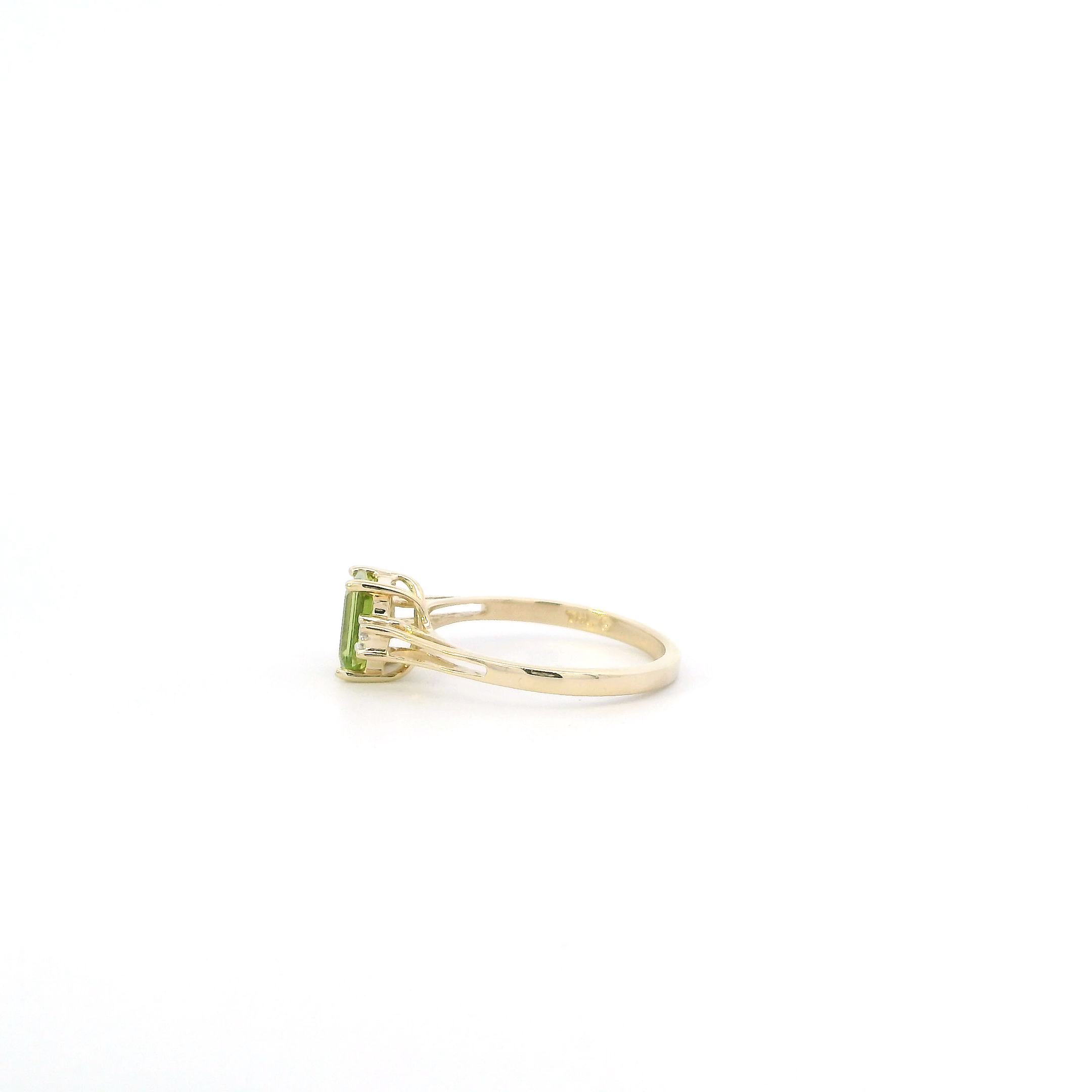 10K Yellow Gold Rectangle Peridot Women's Ring