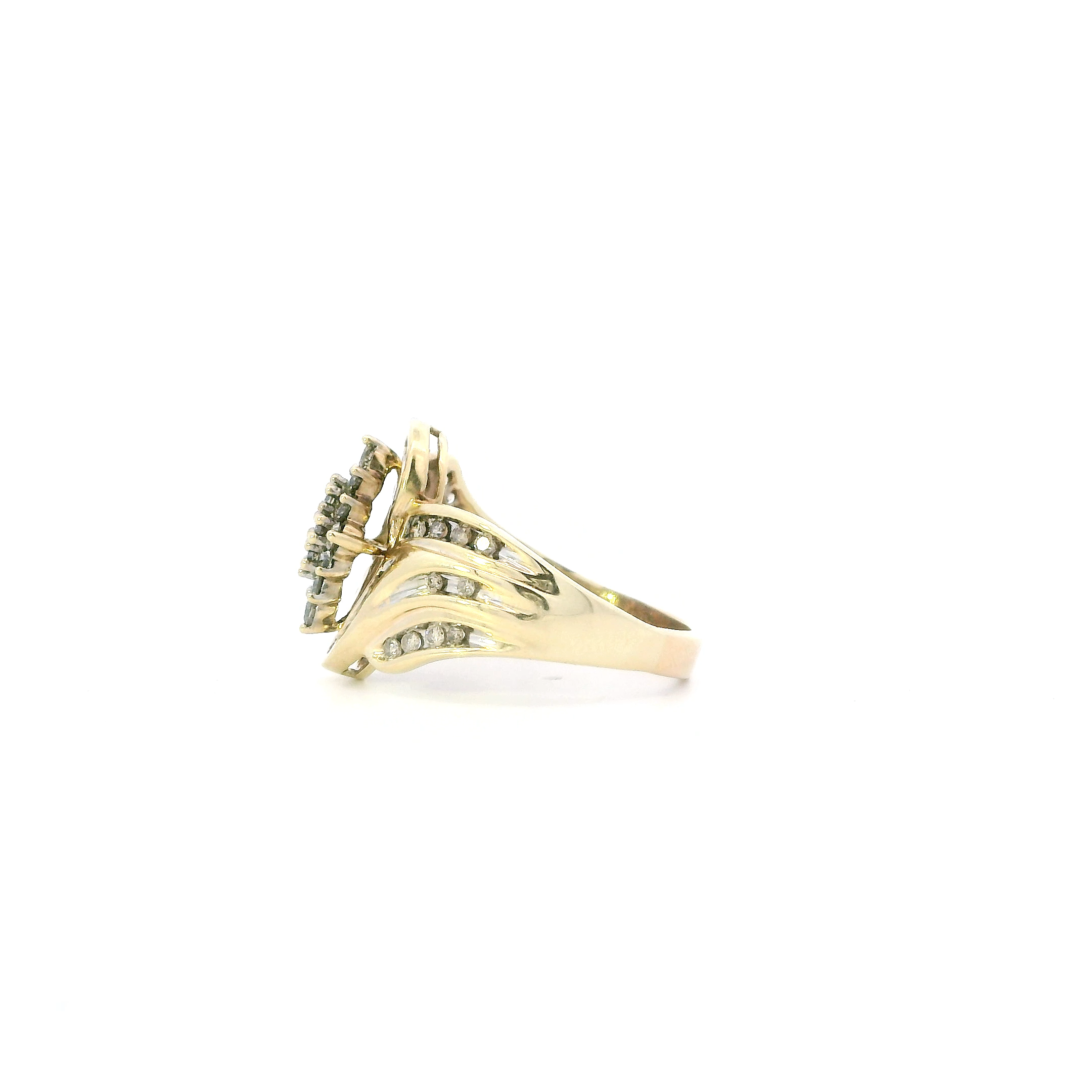 10K Yellow Gold Diamond Ring - 0.68ct