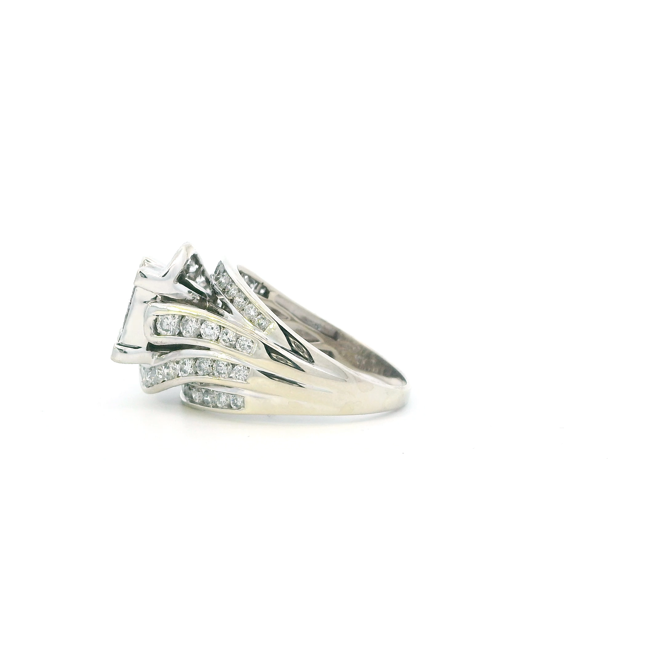 10K White Gold Diamond Ring-2.35ct