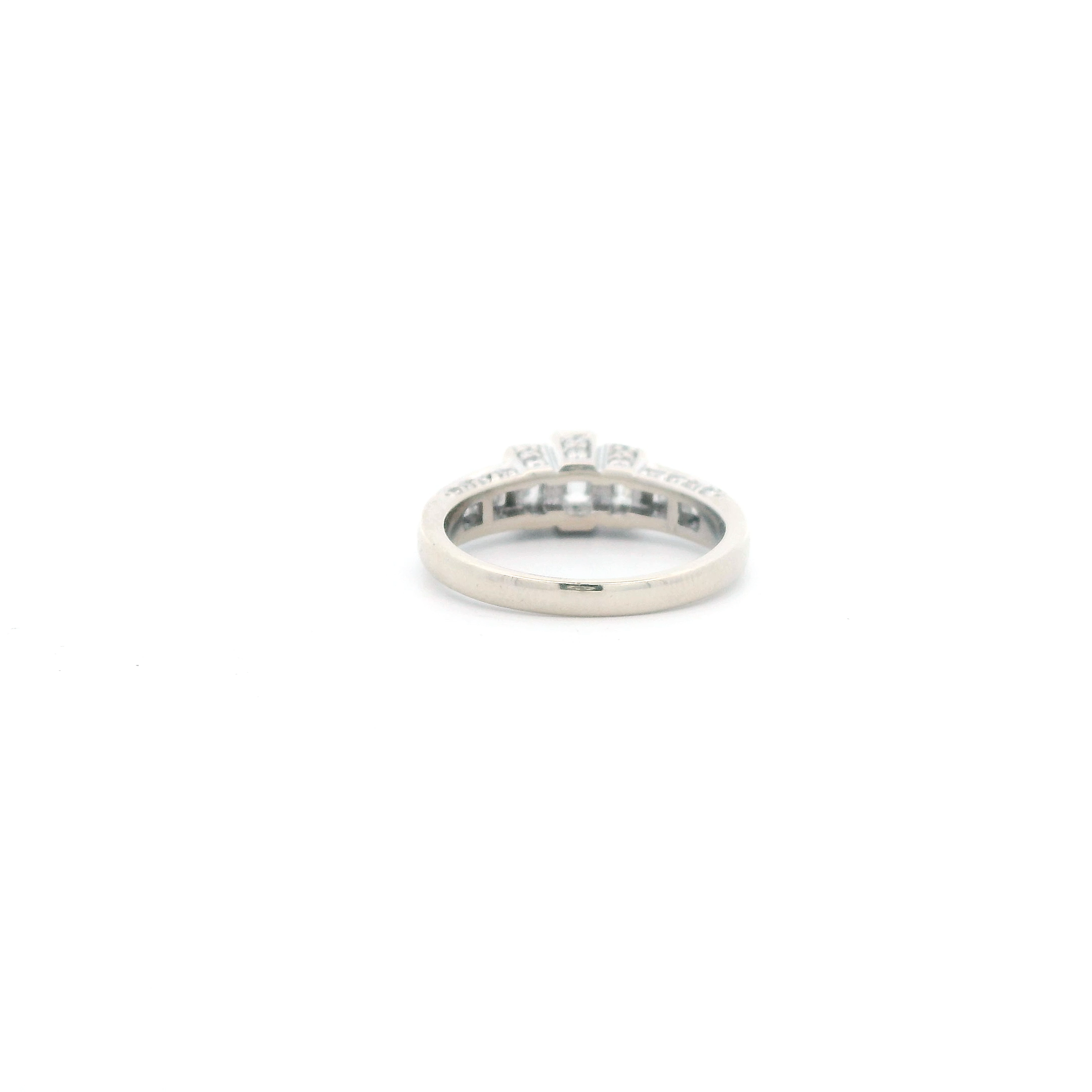 14K White Gold Diamond Women's Ring - 1.18ct