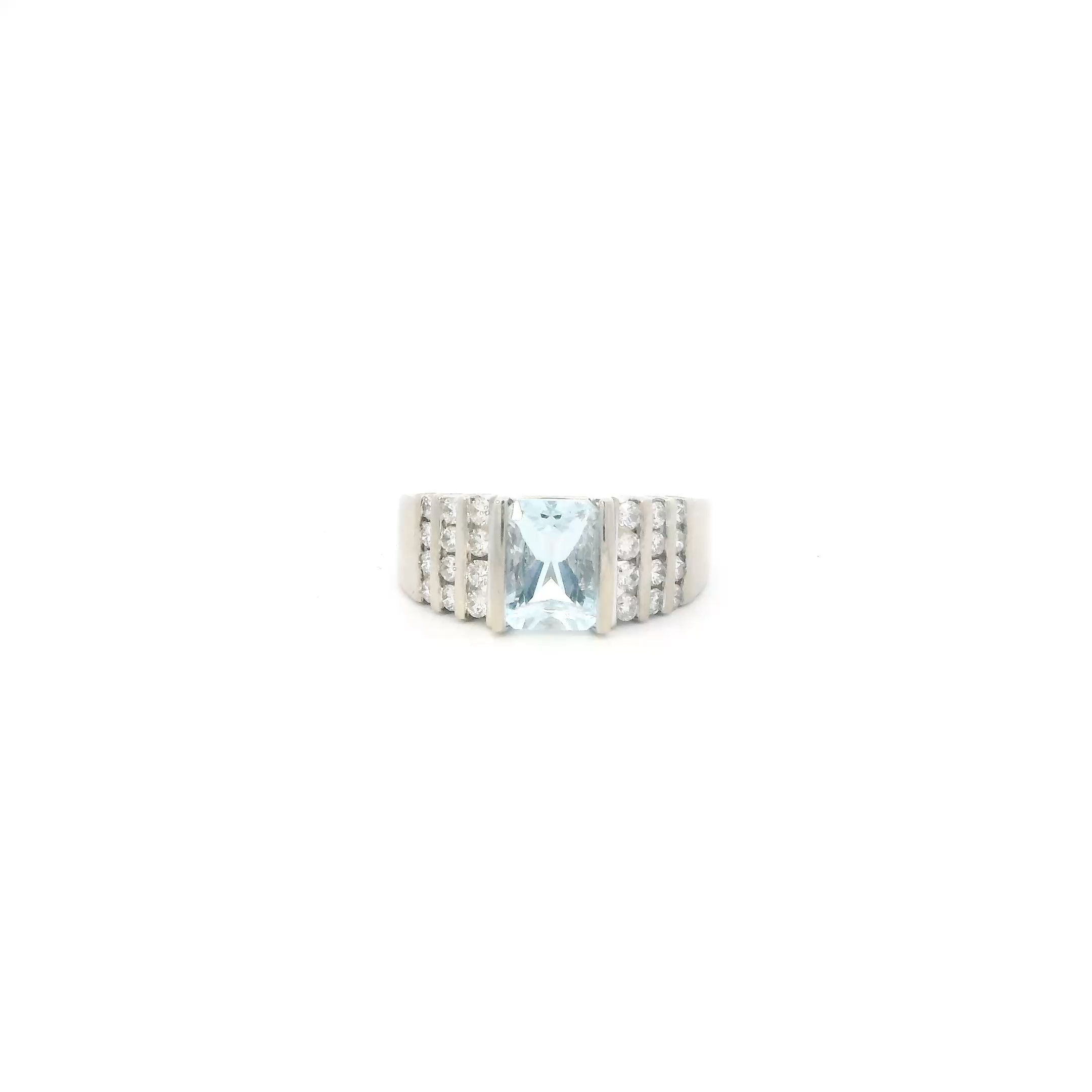 14K White Gold Diamond & Aquamarine Women's Ring - 0.46ct