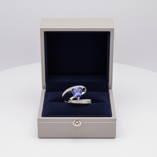 14K White Gold Tanzanite & Diamond Women's Ring - 0.15ct