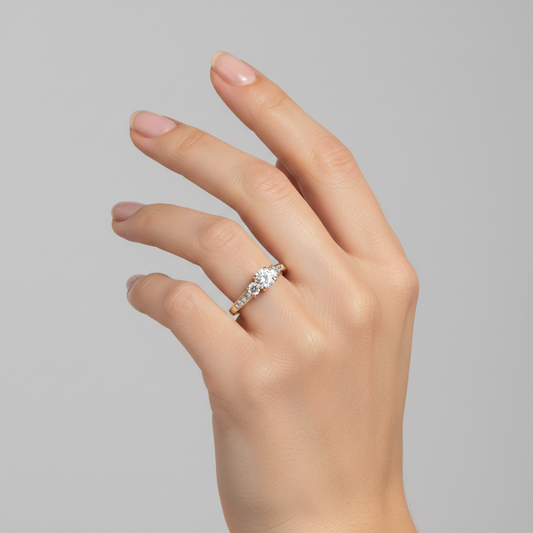 14K Yellow Gold Women's Diamond Ring - 0.85ct