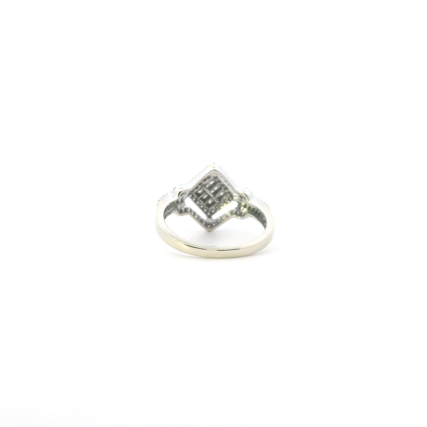 14K White Gold Diamonds Womens Ring - 0.14ct