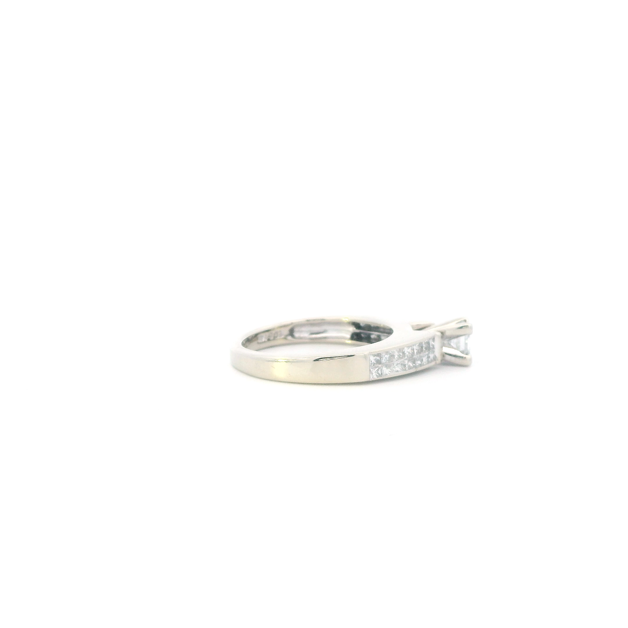 14K White Gold Dimaonds Women's Ring - 0.98ct