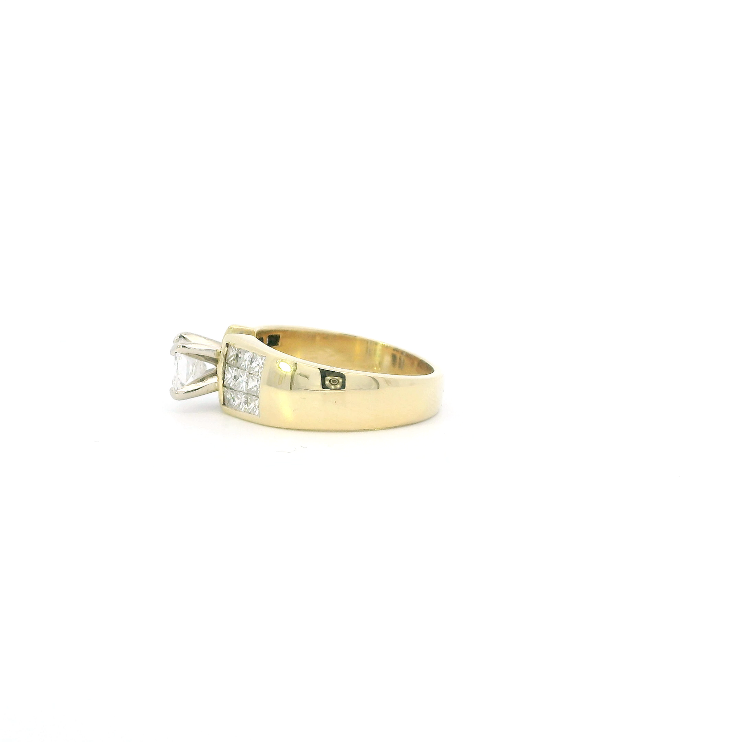 18K Yellow Gold Diamonds Womens Ring - 1.53ct