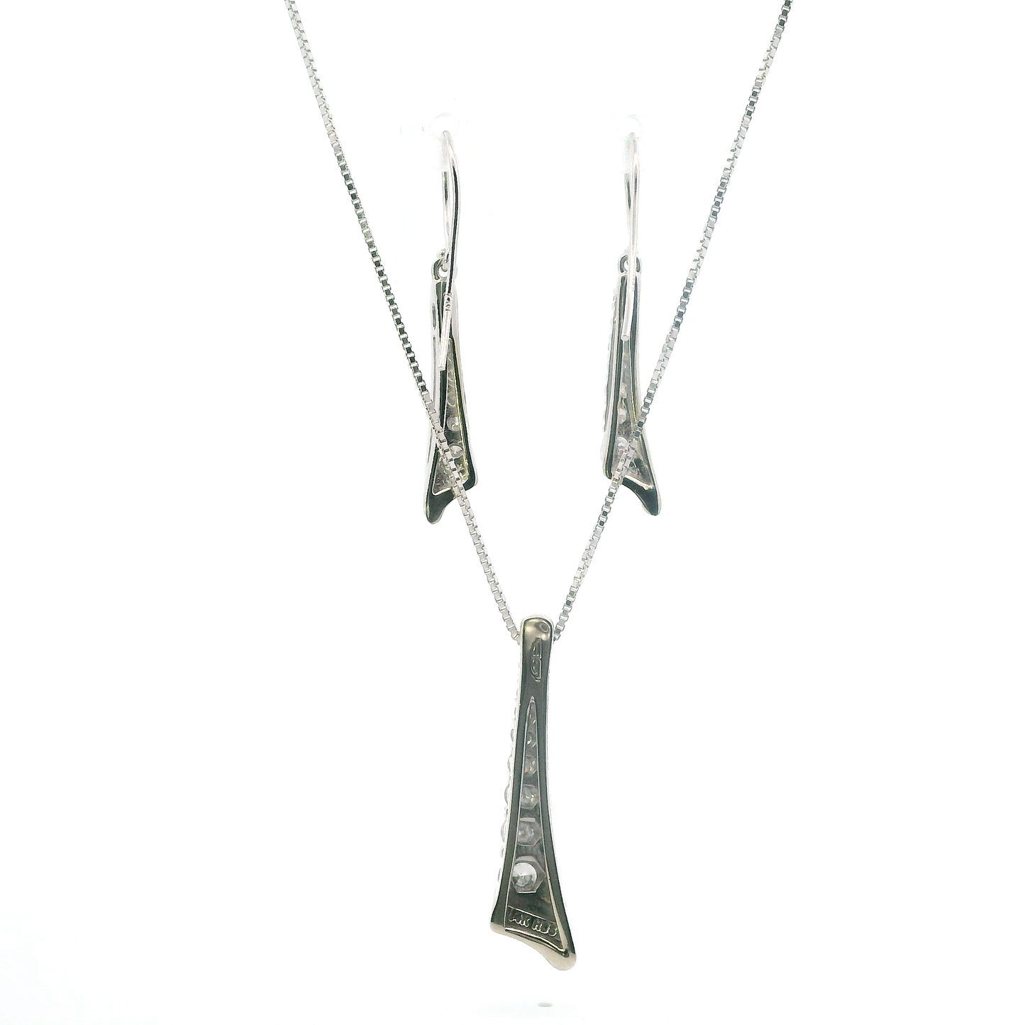 14K White Gold 18" Box Chain & Diamonds Pendant & Diamonds Dangle Earrings - 1.25ct