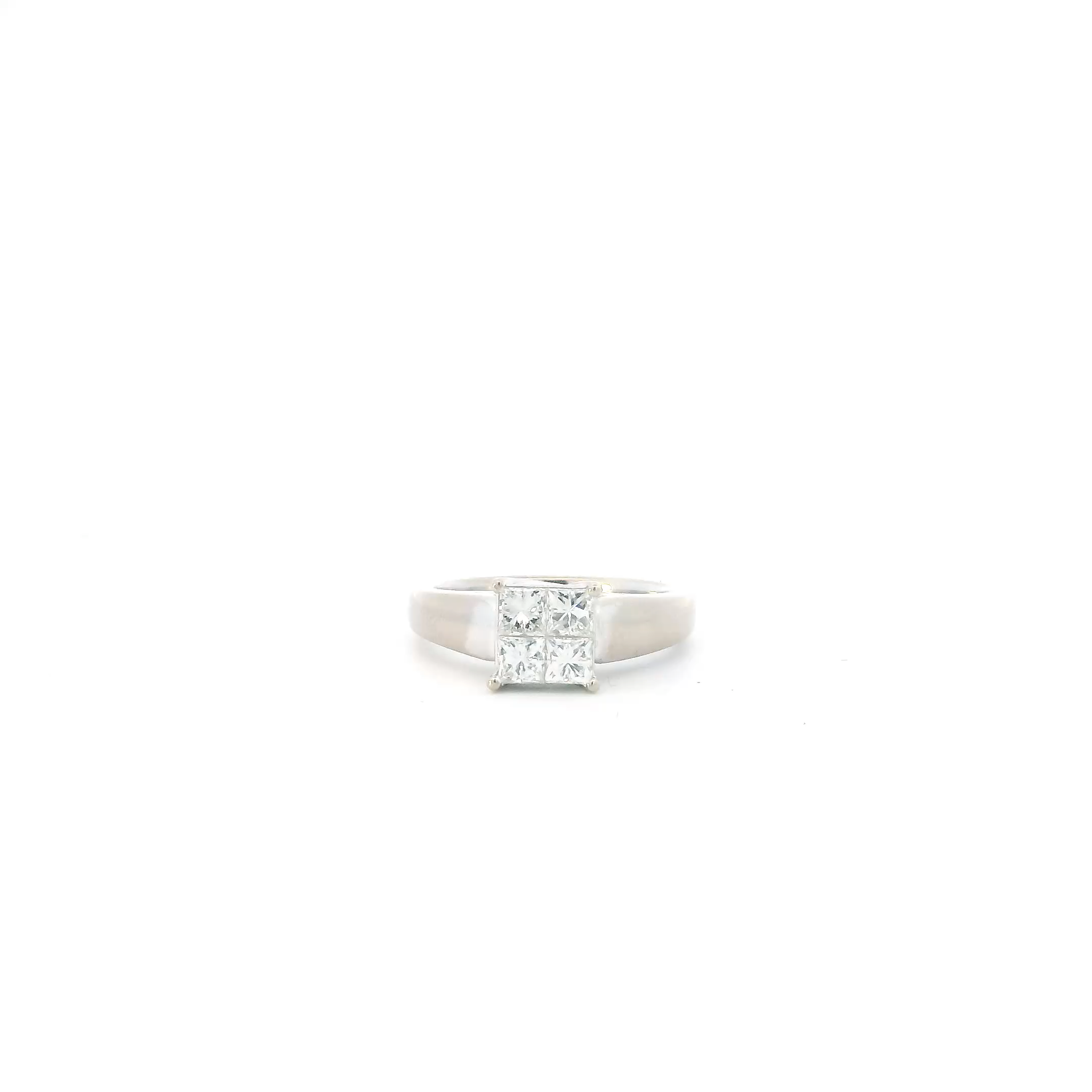 18K White Gold Diamonds Womens Ring - 0.60ct