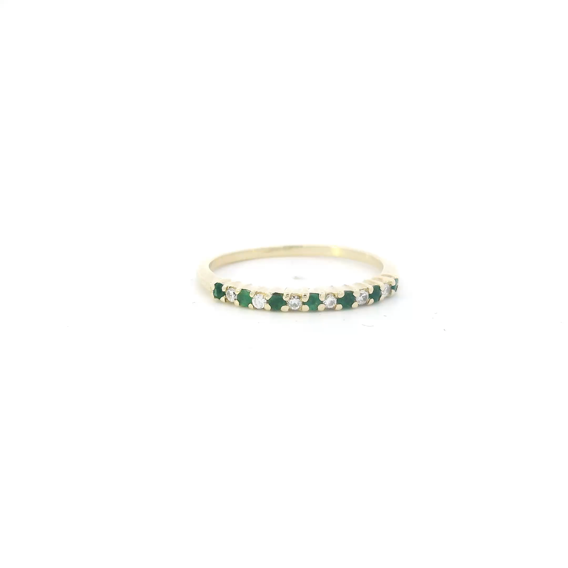 14K Yellow Gold Emerald & Diamonds Womens Ring - 0.05ct
