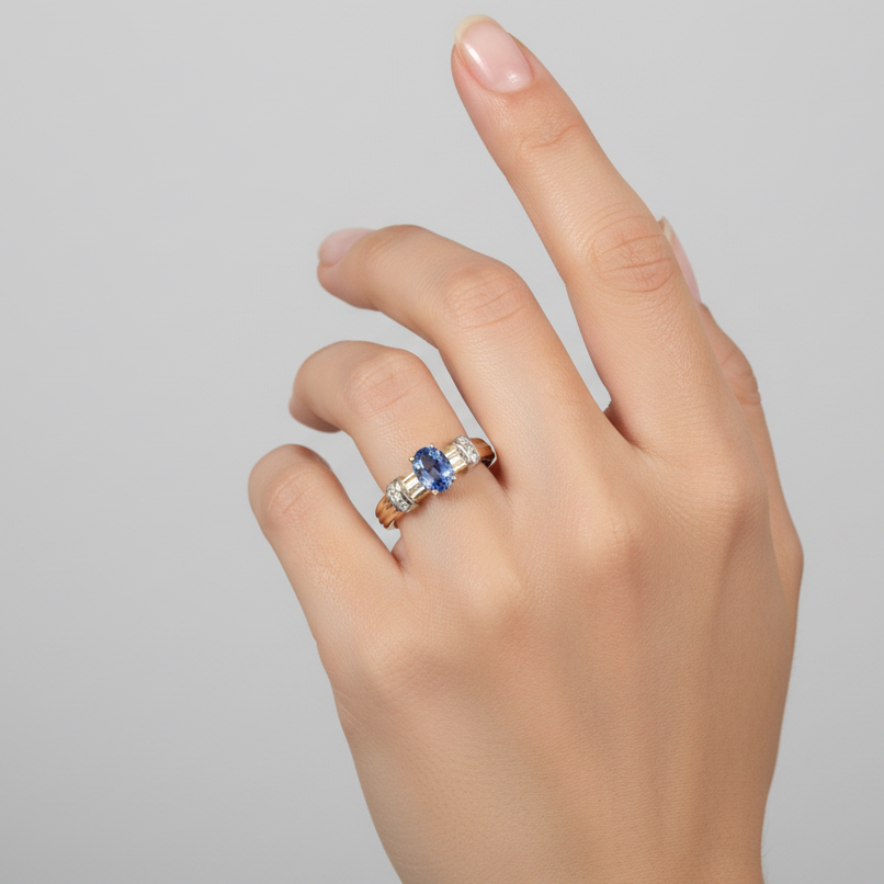 18K Yellow Gold Tanzanite & Diamonds Womens Ring - 0.08ct