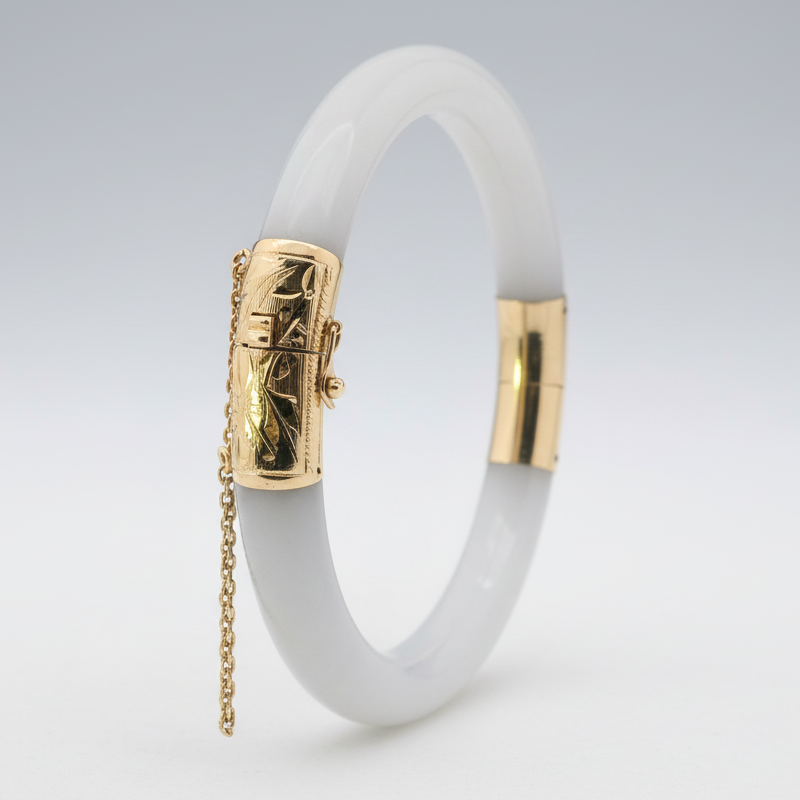 14K Yellow Gold Purple Jade Hinged Bangle Bracelet