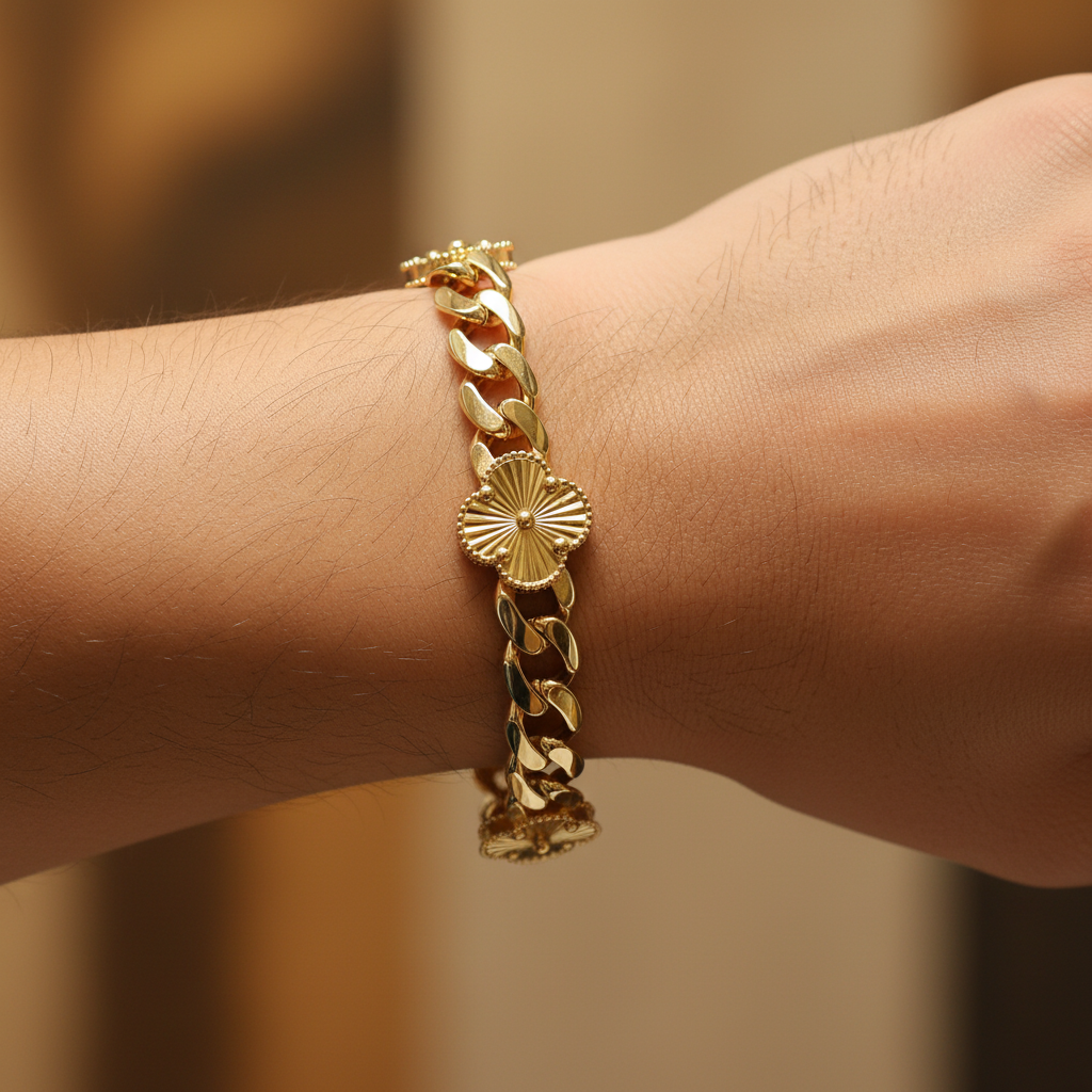 14K Yellow Gold Clover Curb Link Bracelet