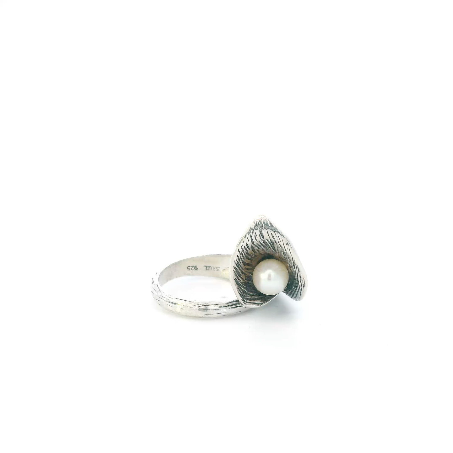 Sterling Silver Pearl In Leaf Design Womens Ring
