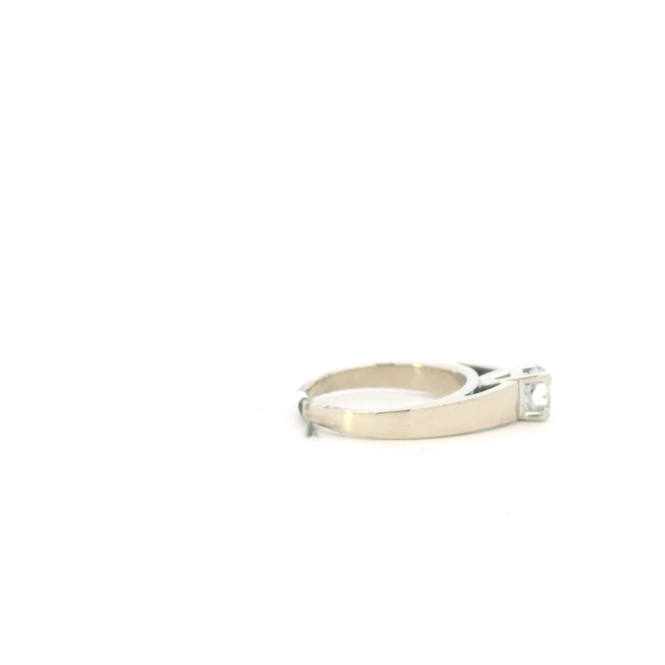 14K White Gold Solitaire Diamond Womans Ring - 0.70ct