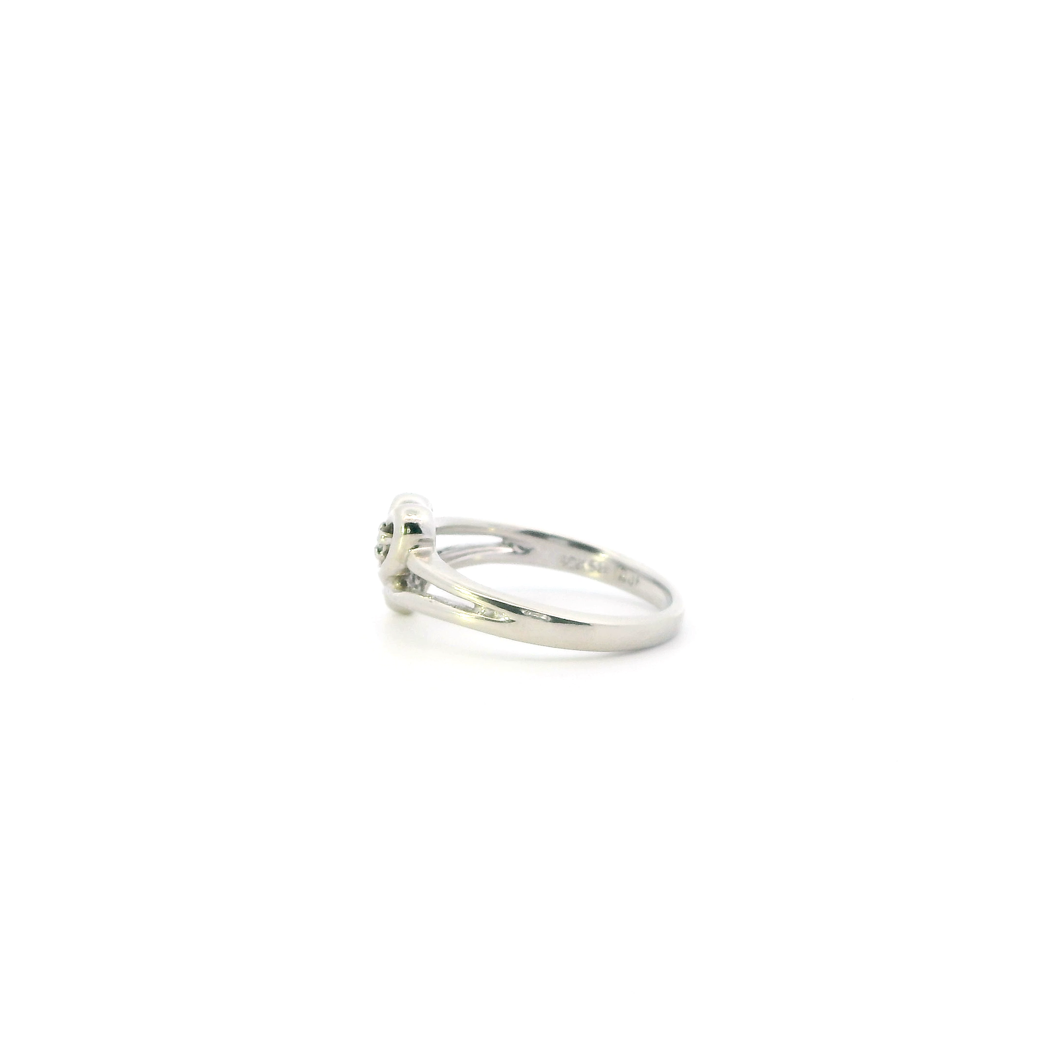 10K White Gold Diamond Double Heart Ring - 0.04ct