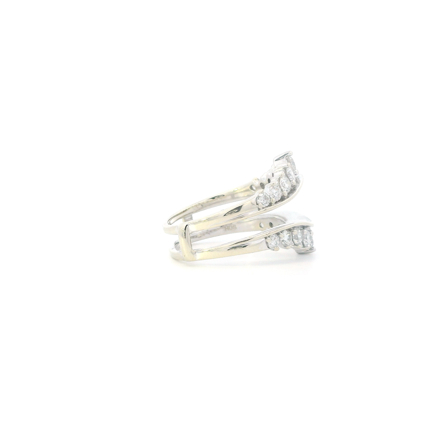 14K White Gold Diamonds Guard Womans Ring - 1.50ct