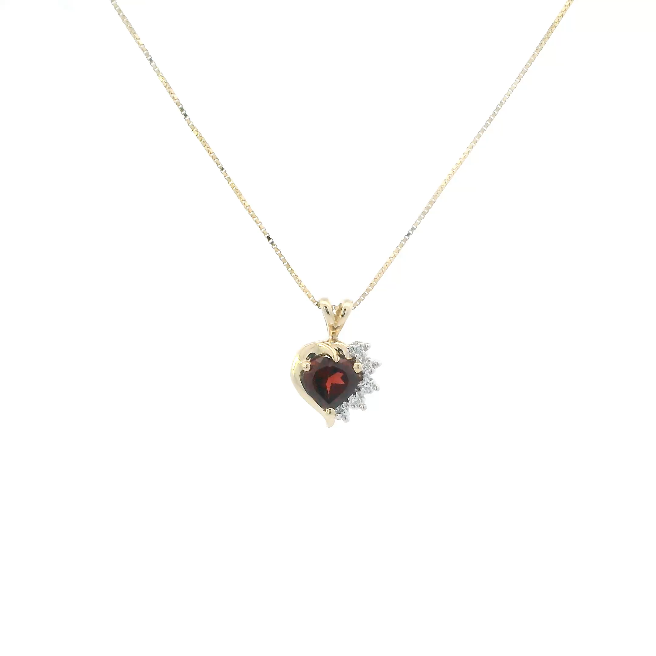 14K Yellow Gold Heart Garnet & Diamonds Pendant & 17