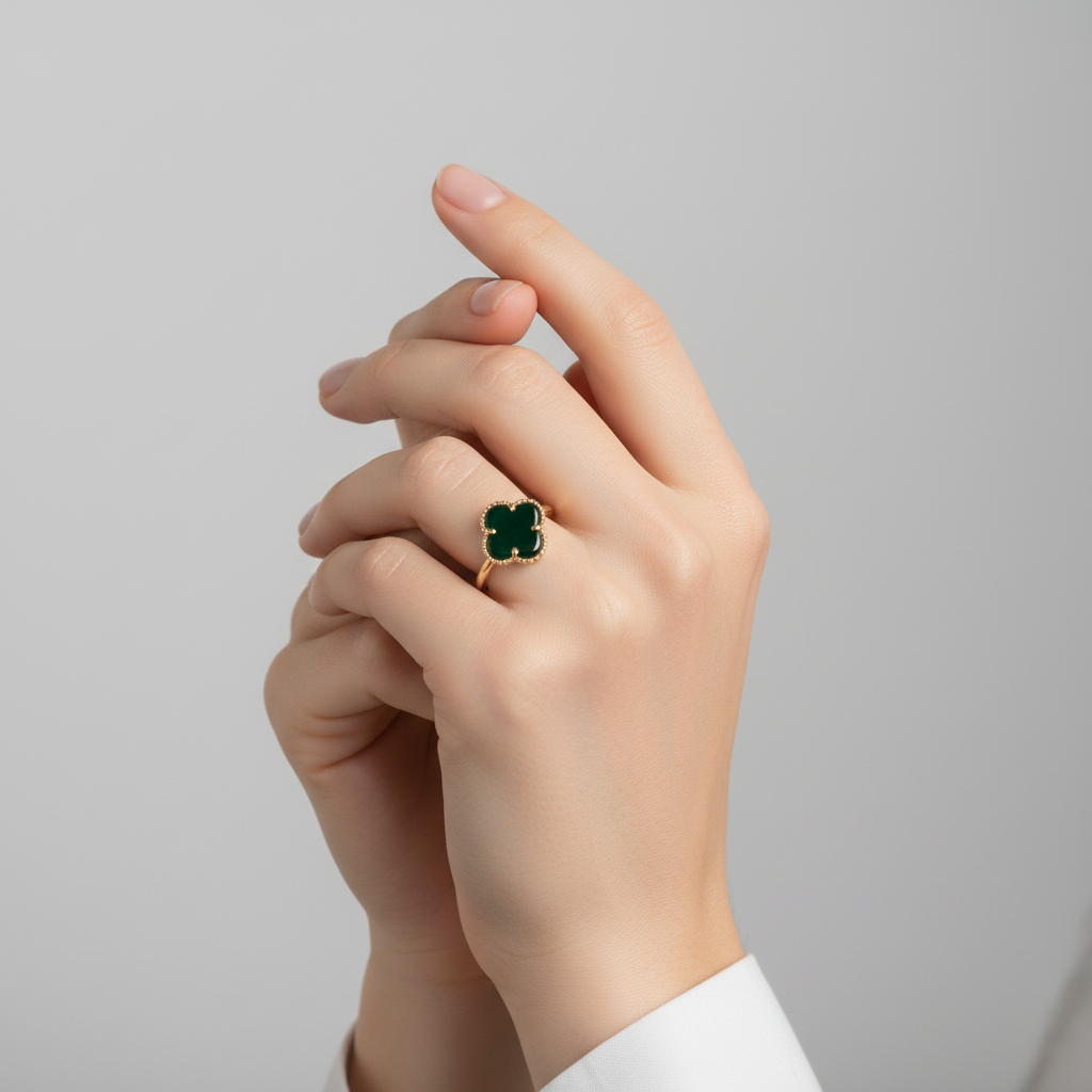 14K Yellow Gold Onyx Clover Ring