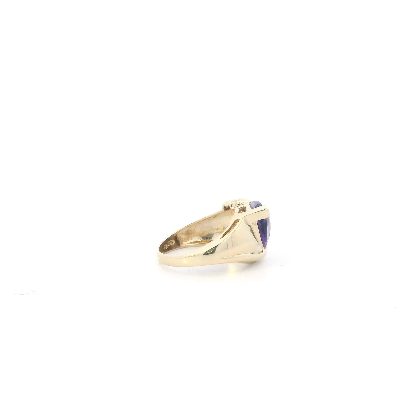 10K Yellow Gold Trillion Amethyst Womens Ring