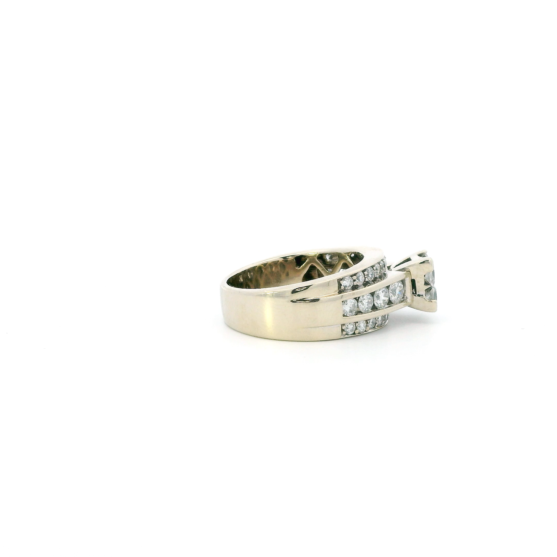 14K White Gold Diamonds 3 Layer Womens Ring - 2.50ct