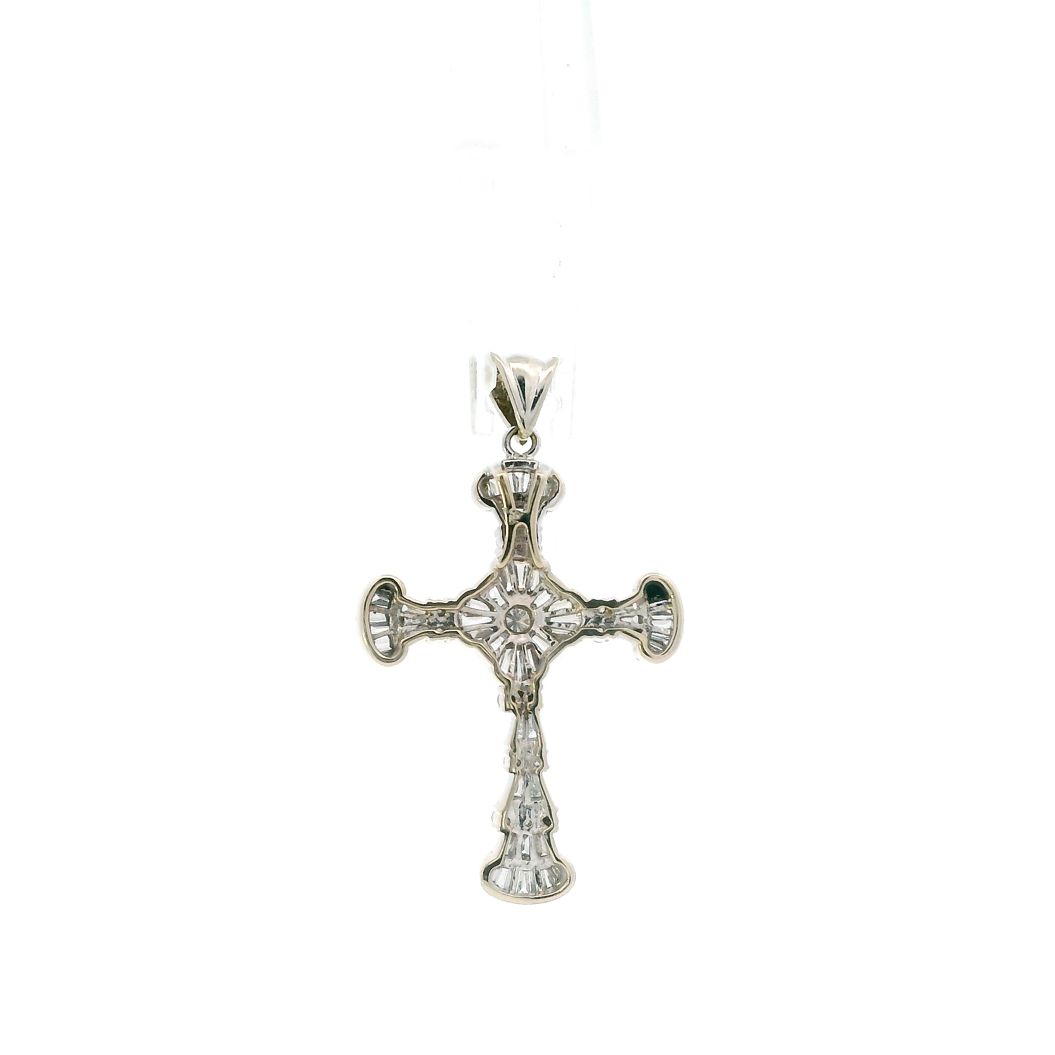 18K White Gold Diamond Cross Pendant - 0.19ct
