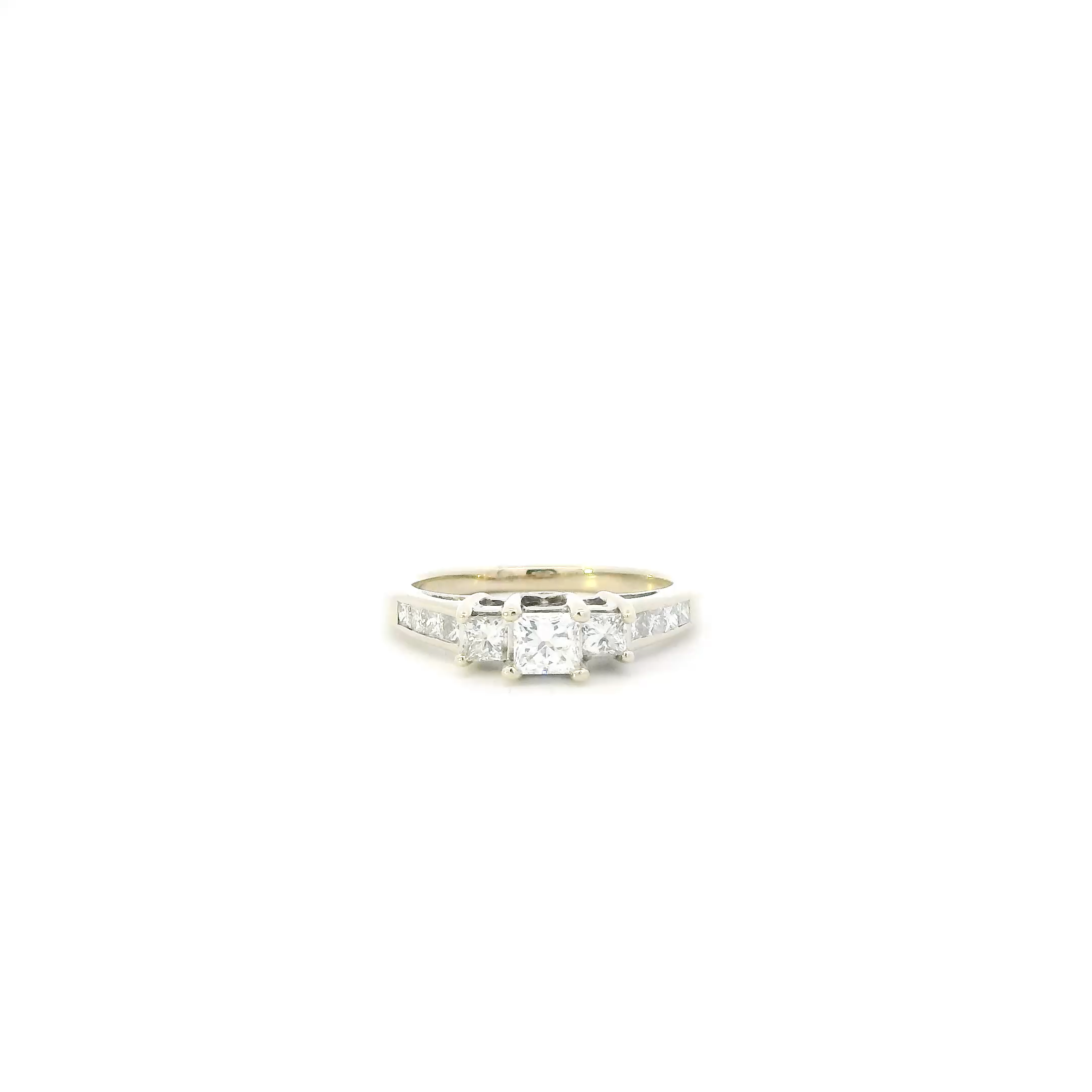 14K White Gold Diamond Womens Ring - 0.73ct