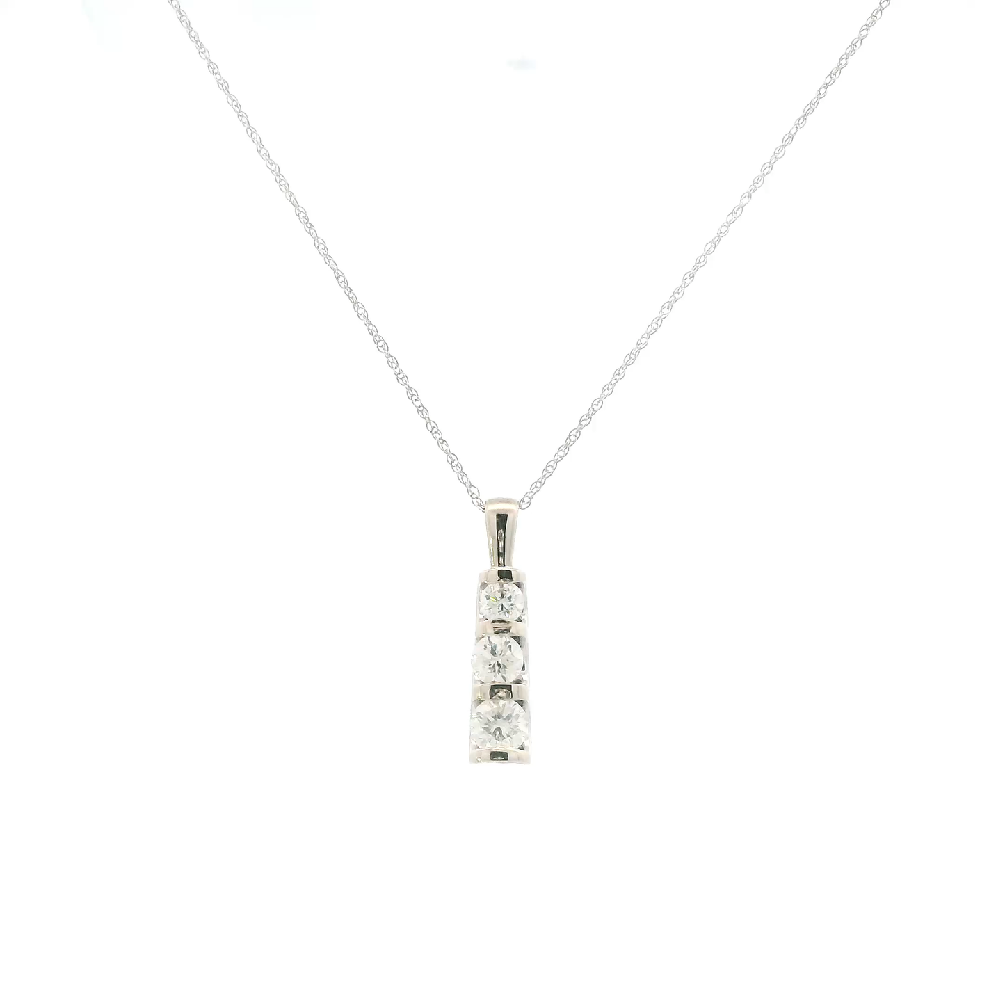 14K White Gold Diamond & 18" Rope Chain - 0.65ct