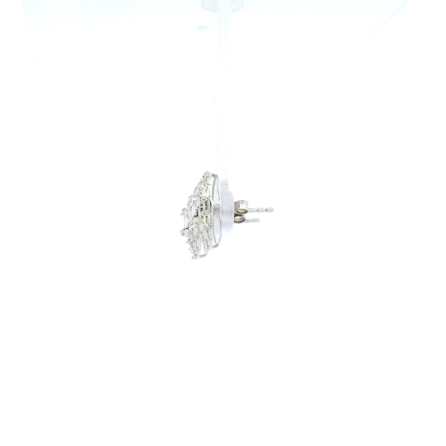 18K White Gold Diamond Oval Earrings - 0.50ct