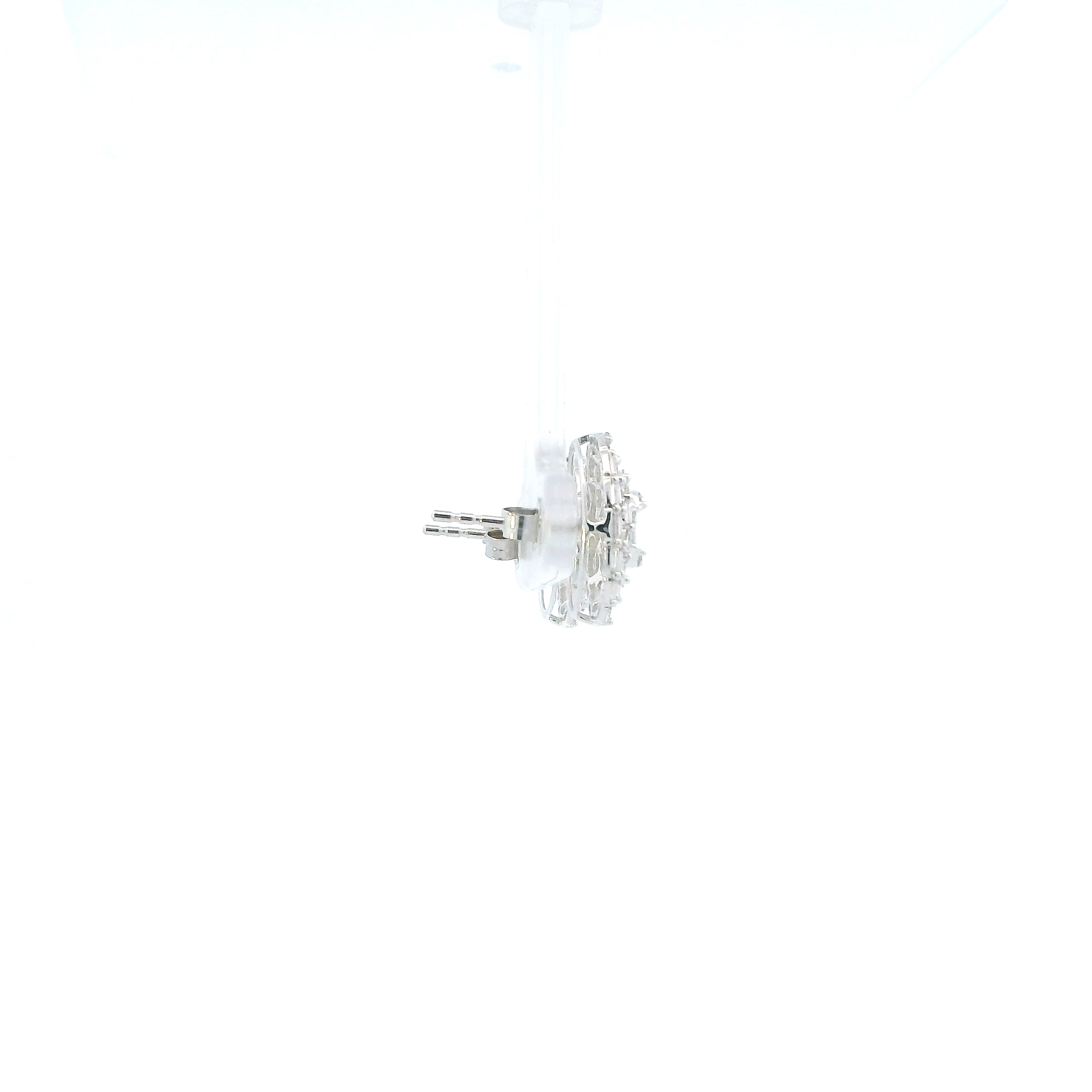 18K White Gold Diamond Oval Earrings - 0.50ct