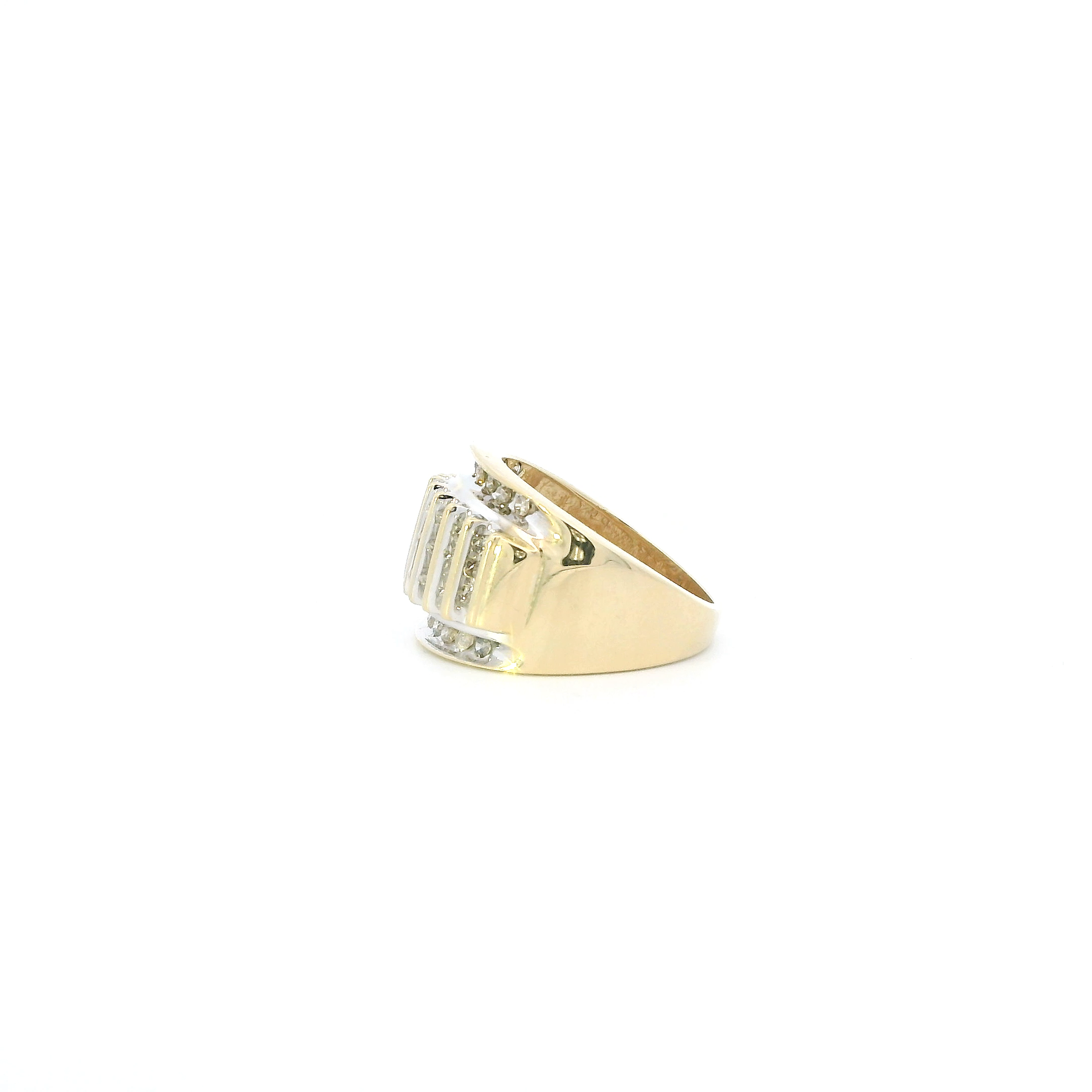 10K Yellow Gold Diamond Womens Ring - 0.68ct