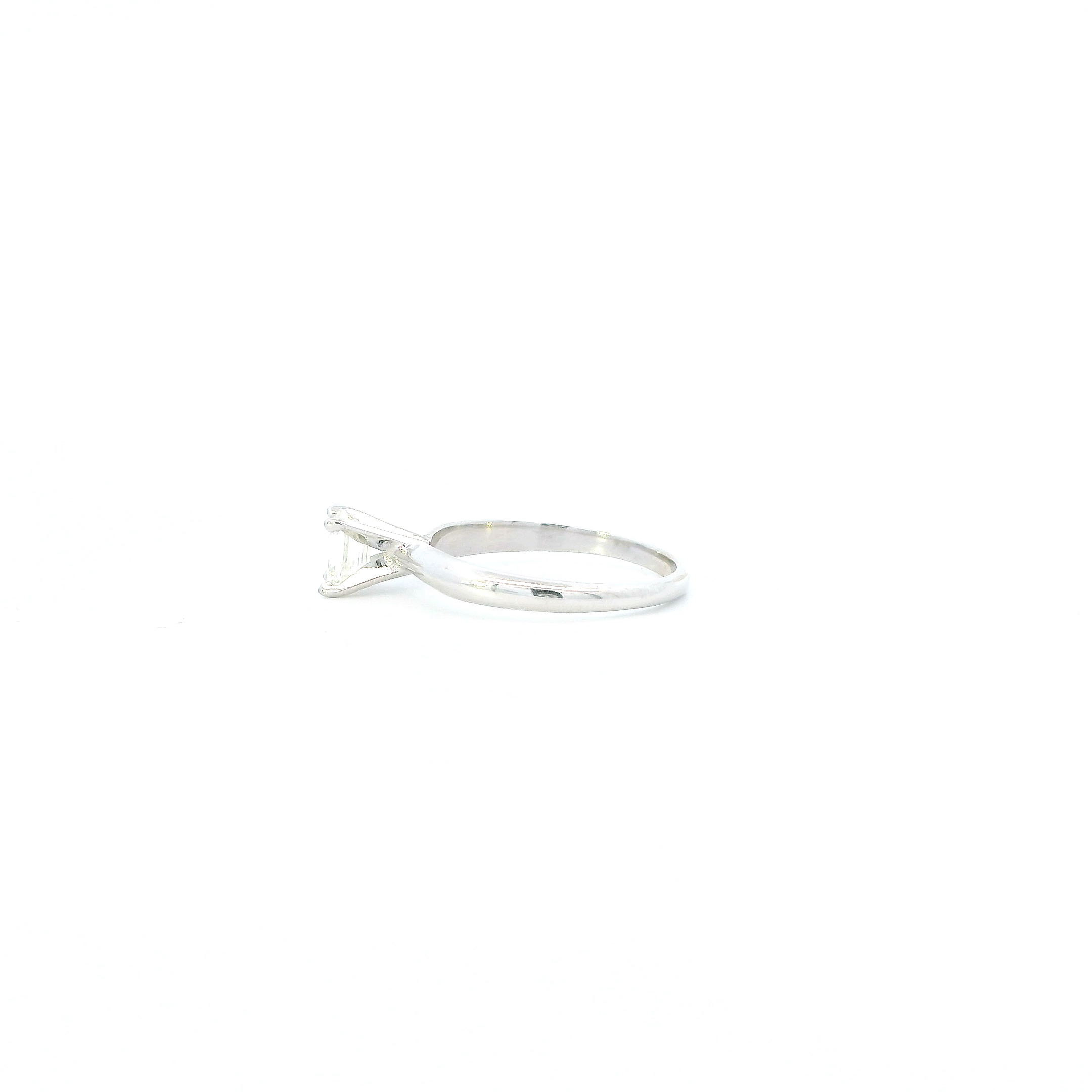 14K White Gold Solitaire Diamond Womens Ring - 0.45ct