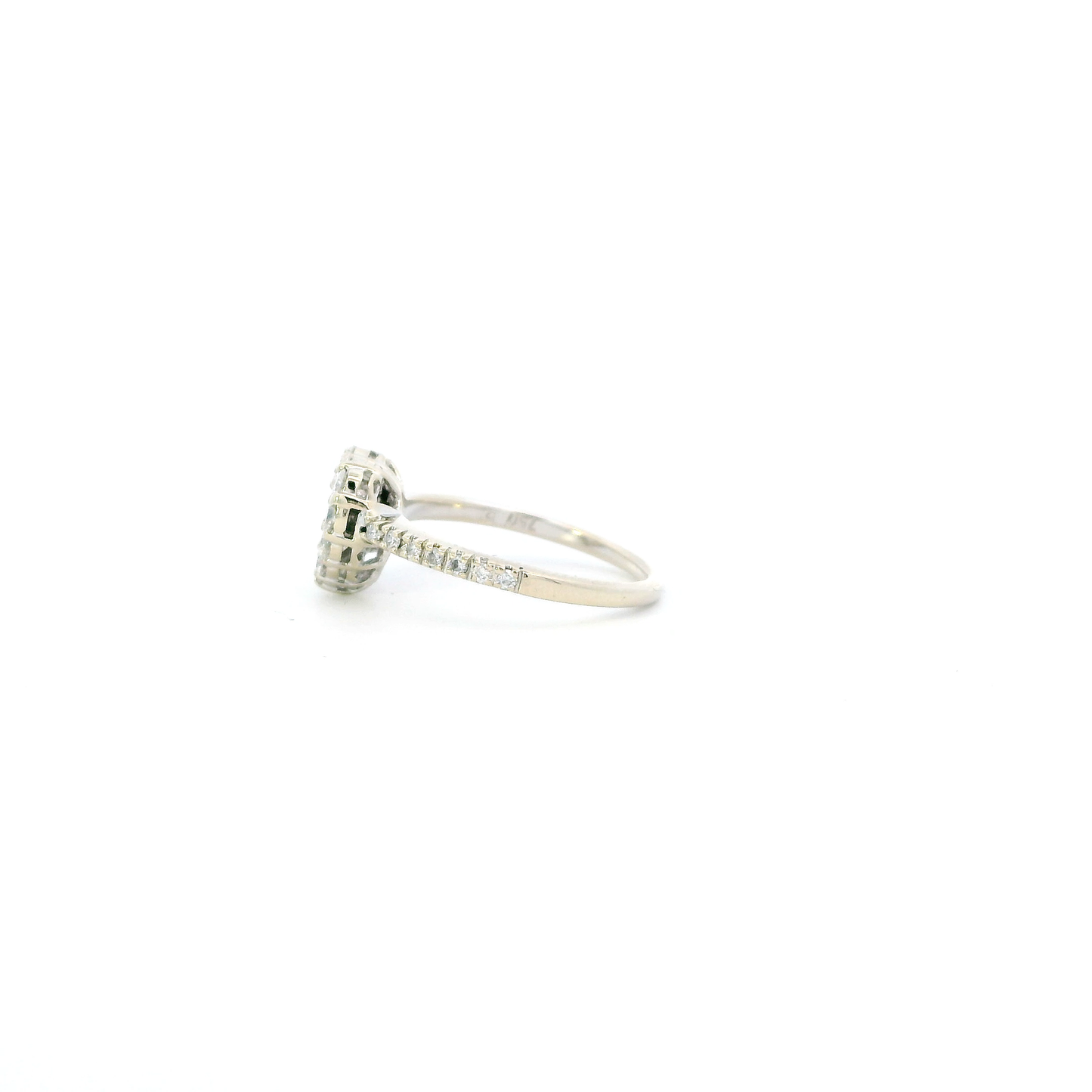 18K White Gold Diamond Women Heart Ring - 0.62ct