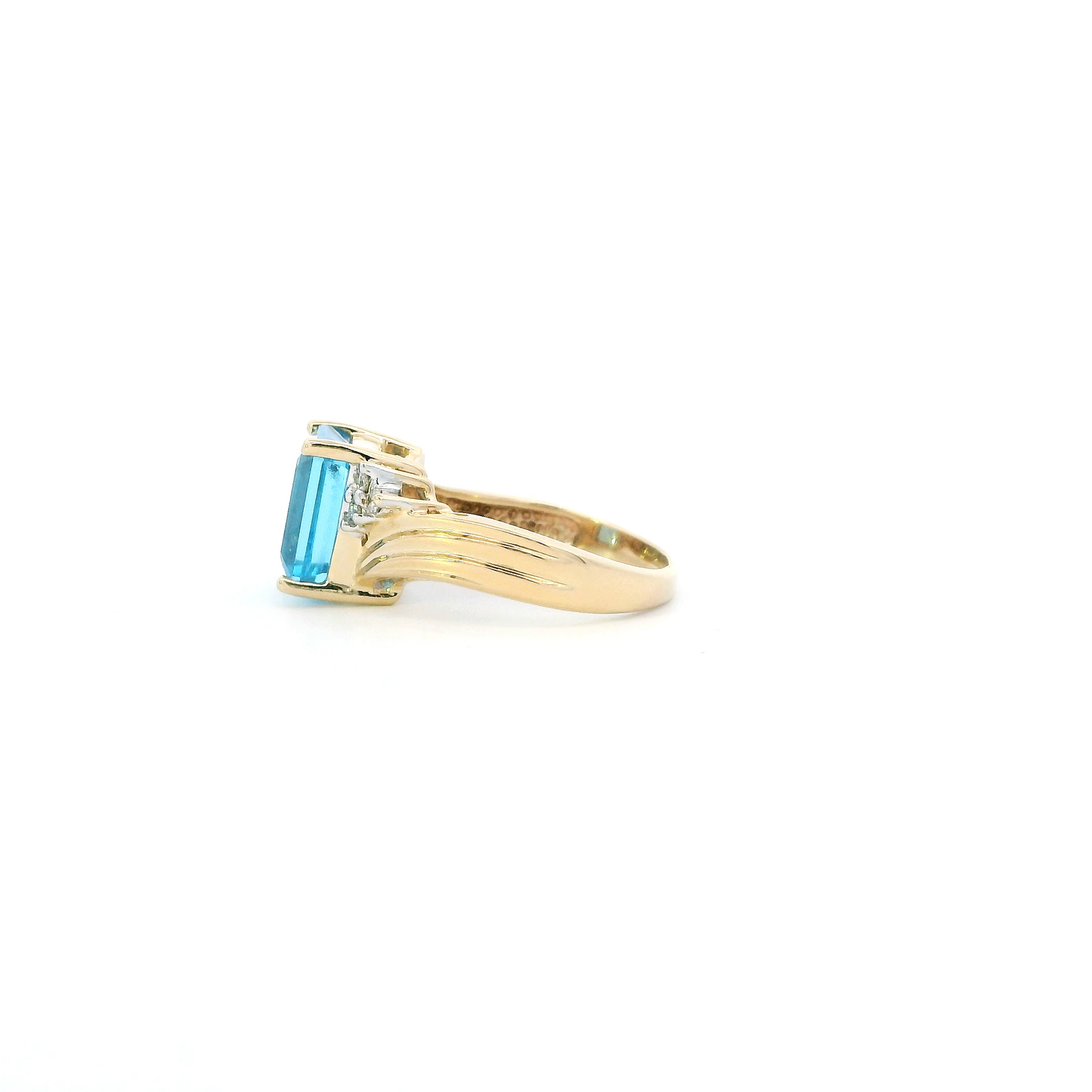 14K Yellow Gold Blue Topaz & Diamond Womens Ring - 0.09ct