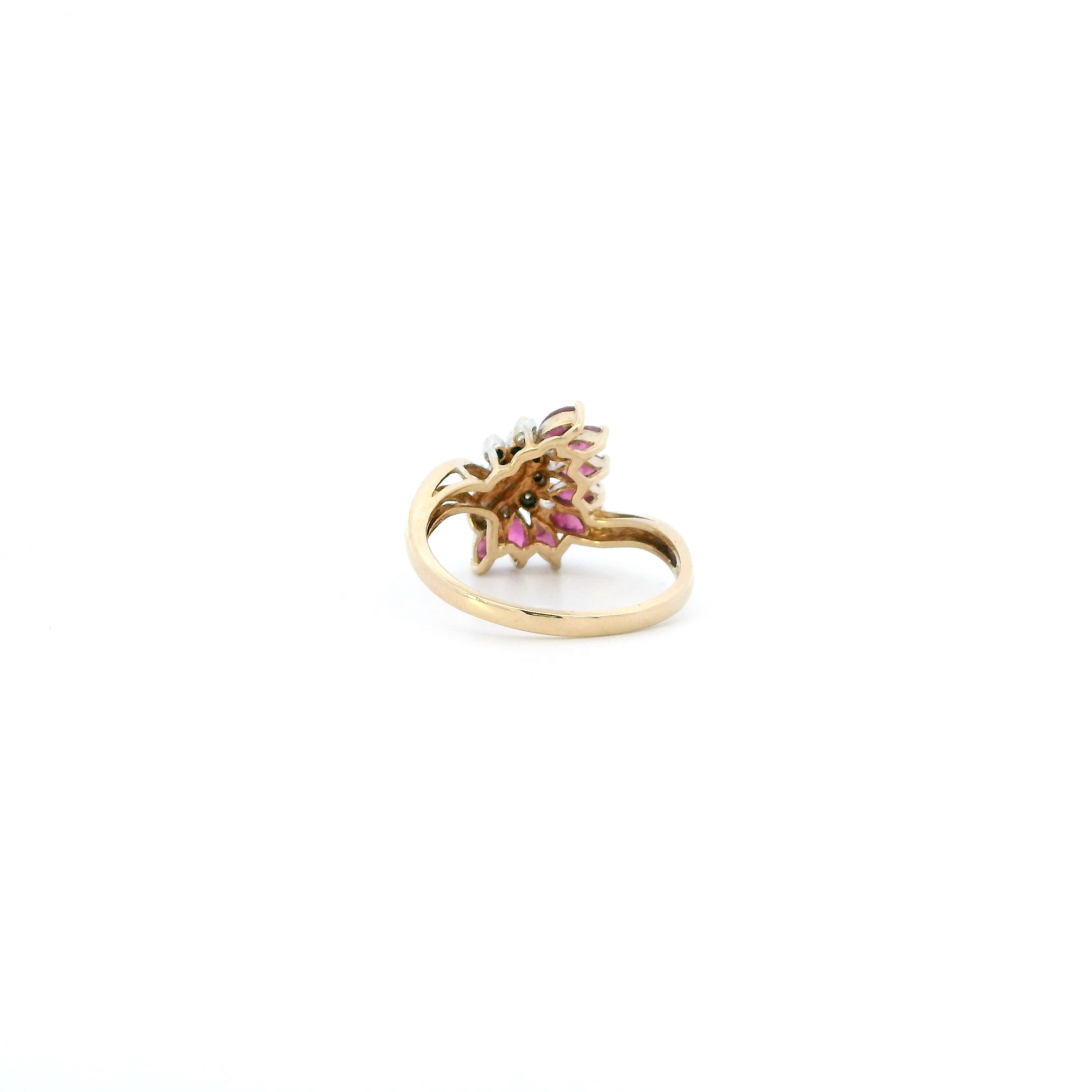14K Yellow Gold Rubies & Diamond Womens Ring