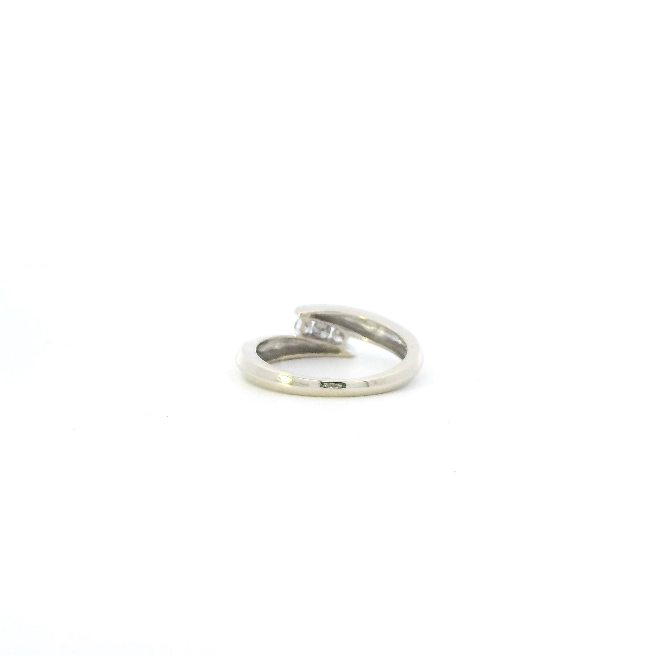 14K White Gold Diamond Womens Ring - 0.15ct