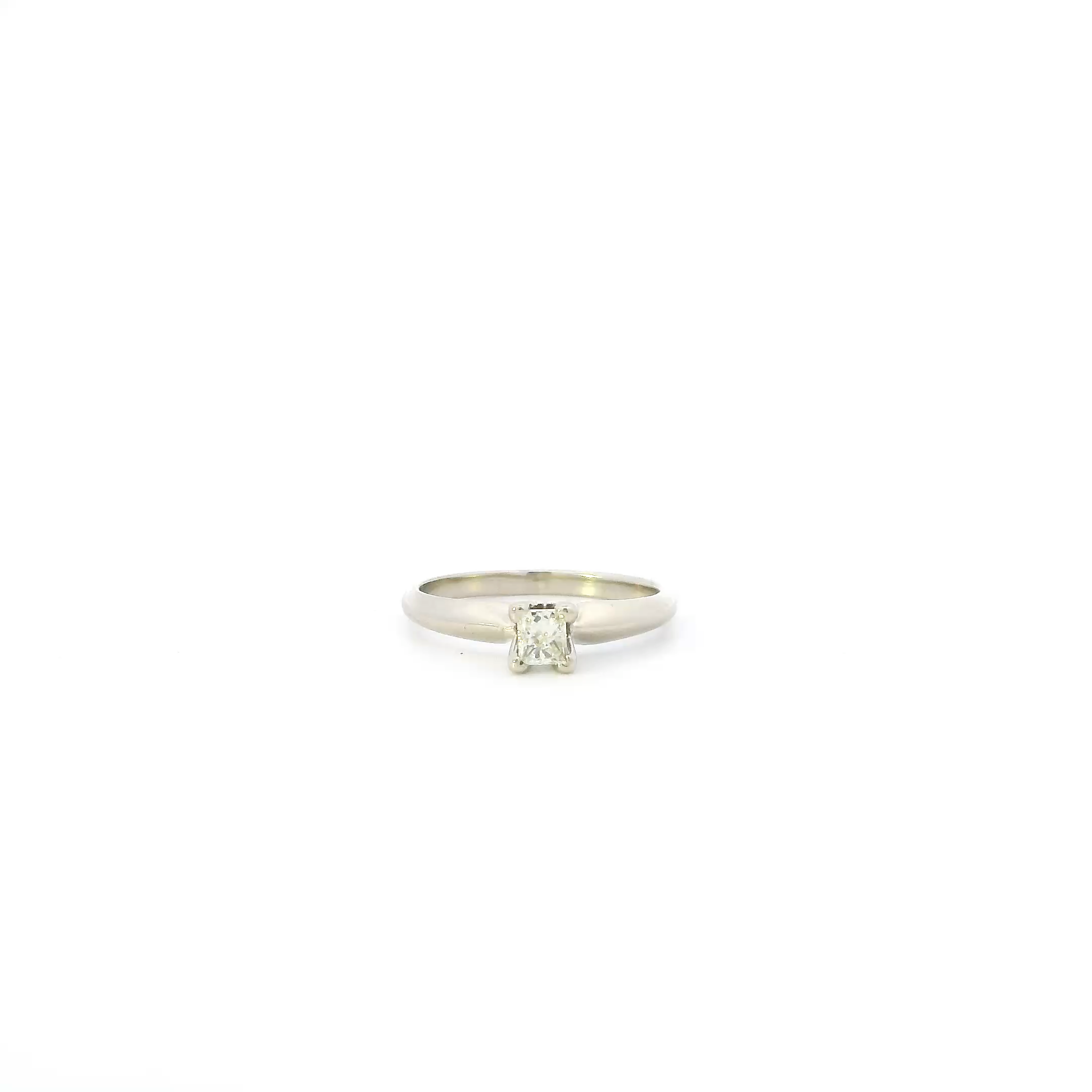 14K White Gold Solitaire Diamond Womens Ring - 0.19ct