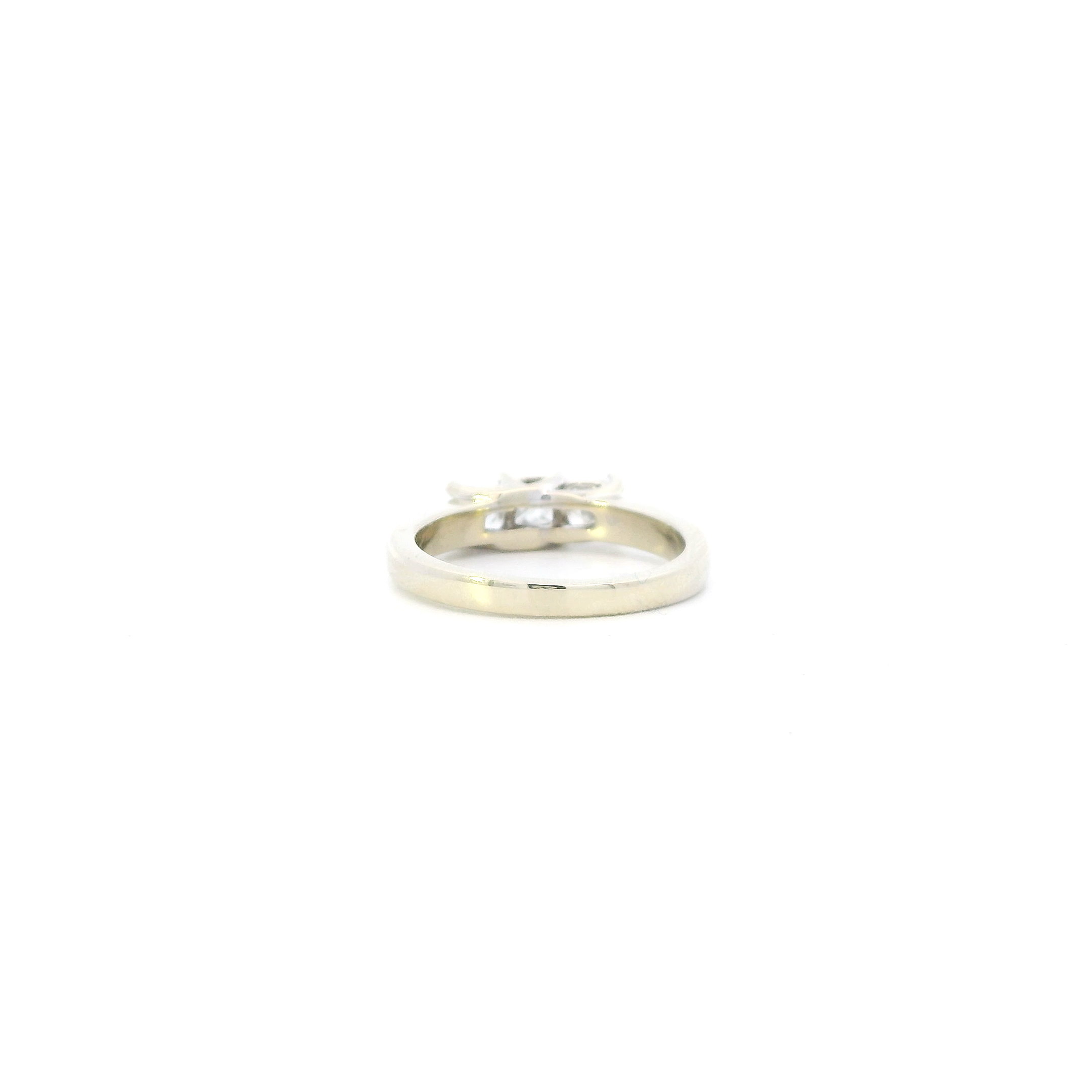 14K White Gold Diamond Womens Ring - 0.90ct