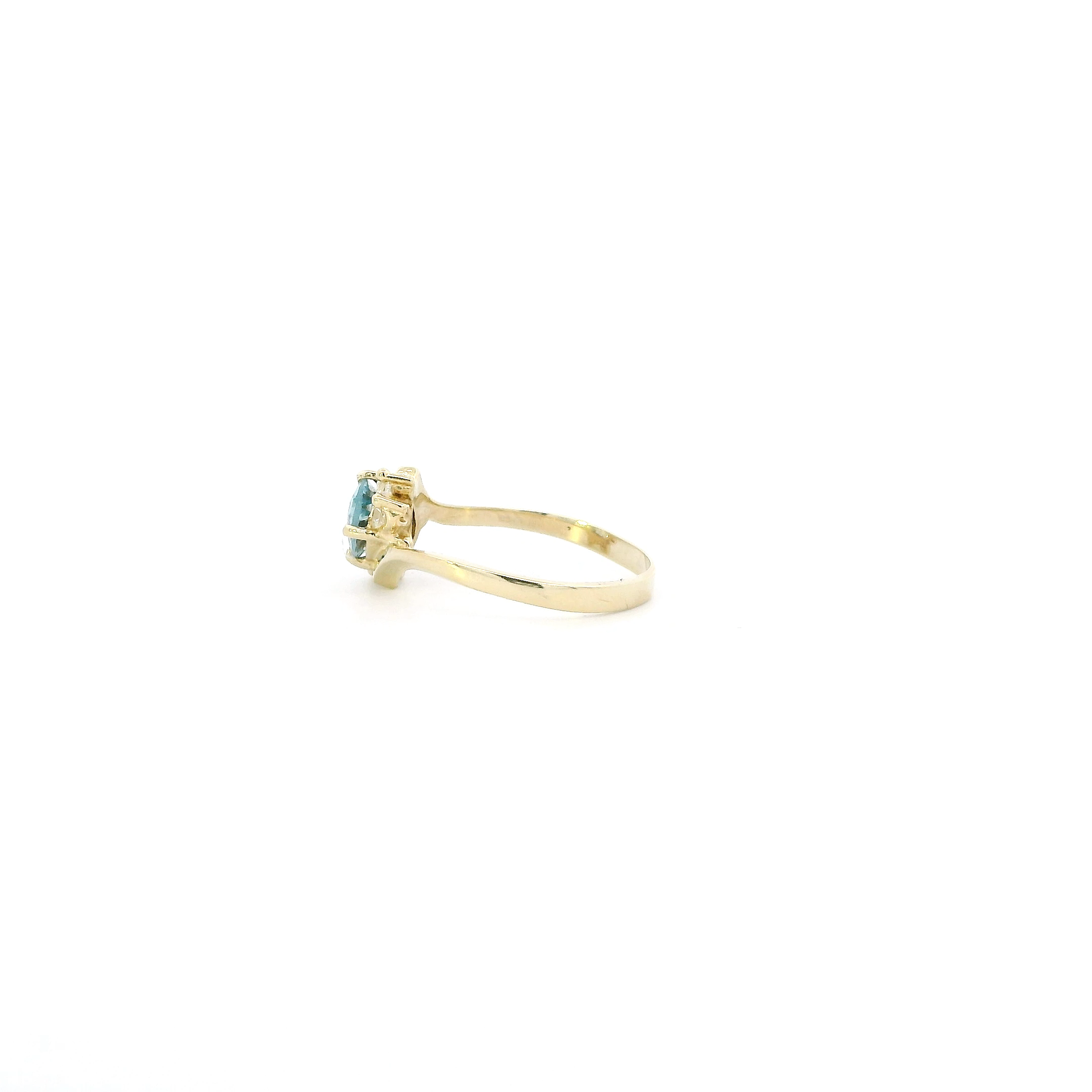 14K Yellow Gold Blue Topaz Womens Ring