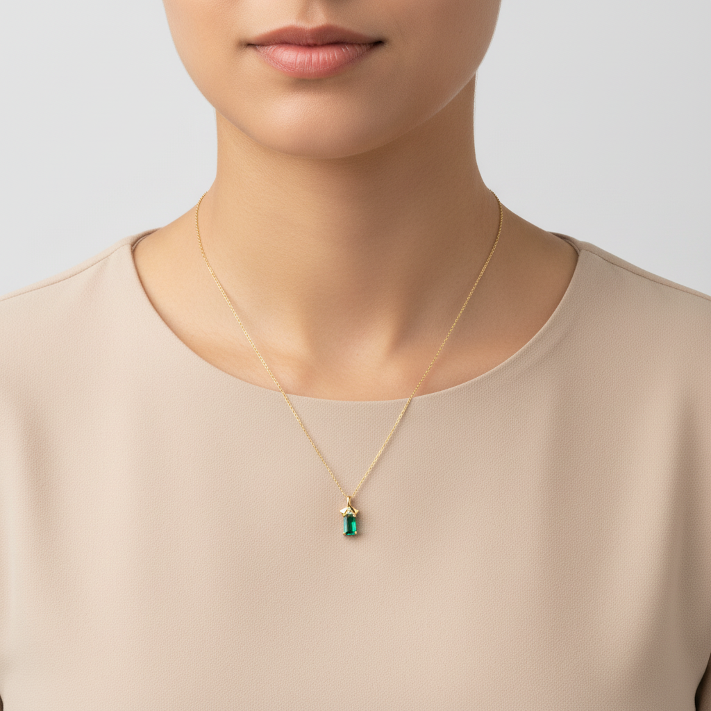 10K Yellow Gold Emerald & Diamond Pendant & 18" Rope Chain - 0.01ct