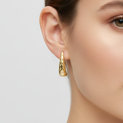 14K Yellow Gold Cut-Out Oblong Hoop Earrings