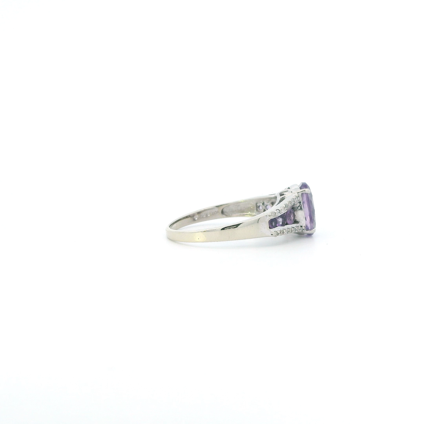 10K White Gold Amethyst Womens Ring