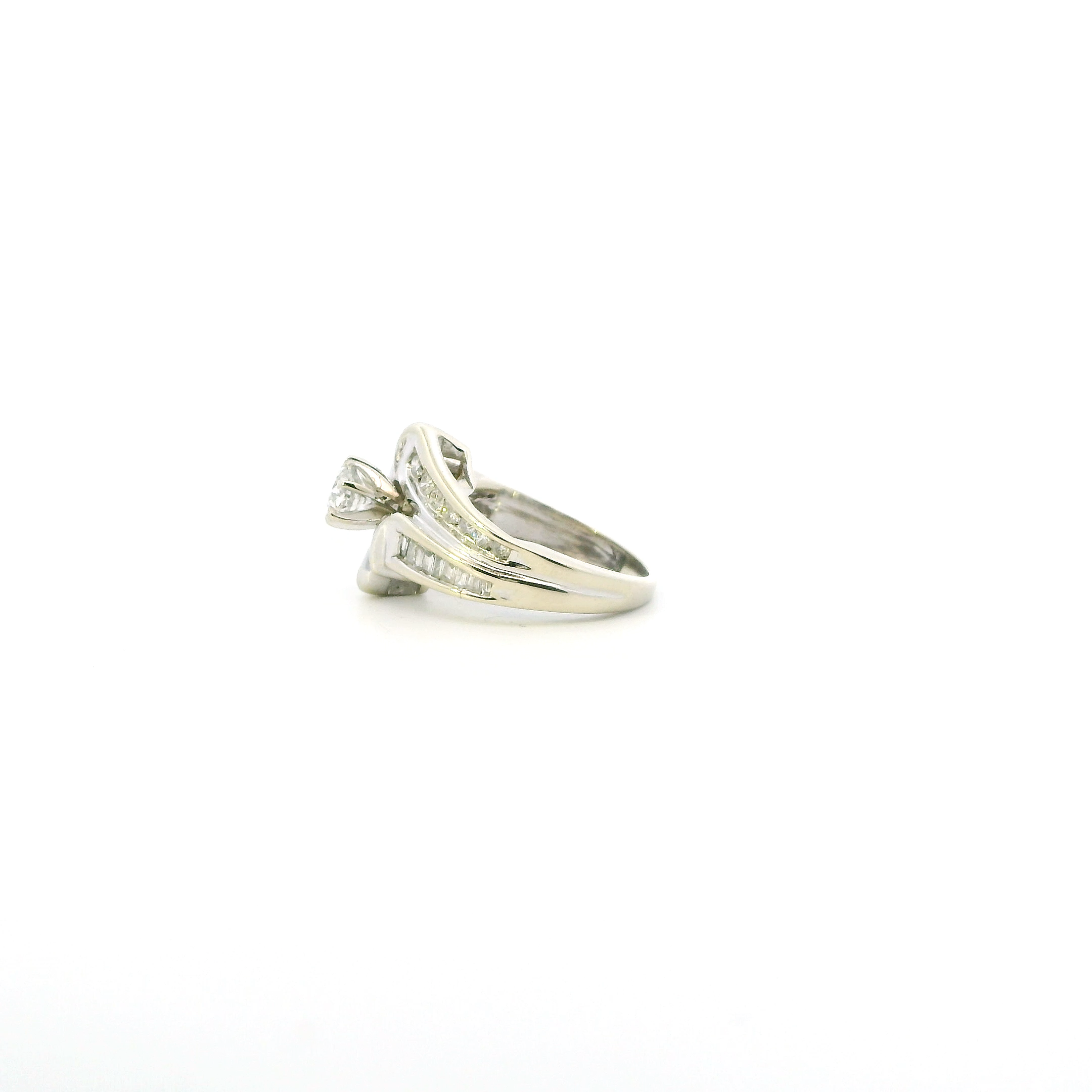 14K White Gold Diamond Womens Ring - 0.63ct