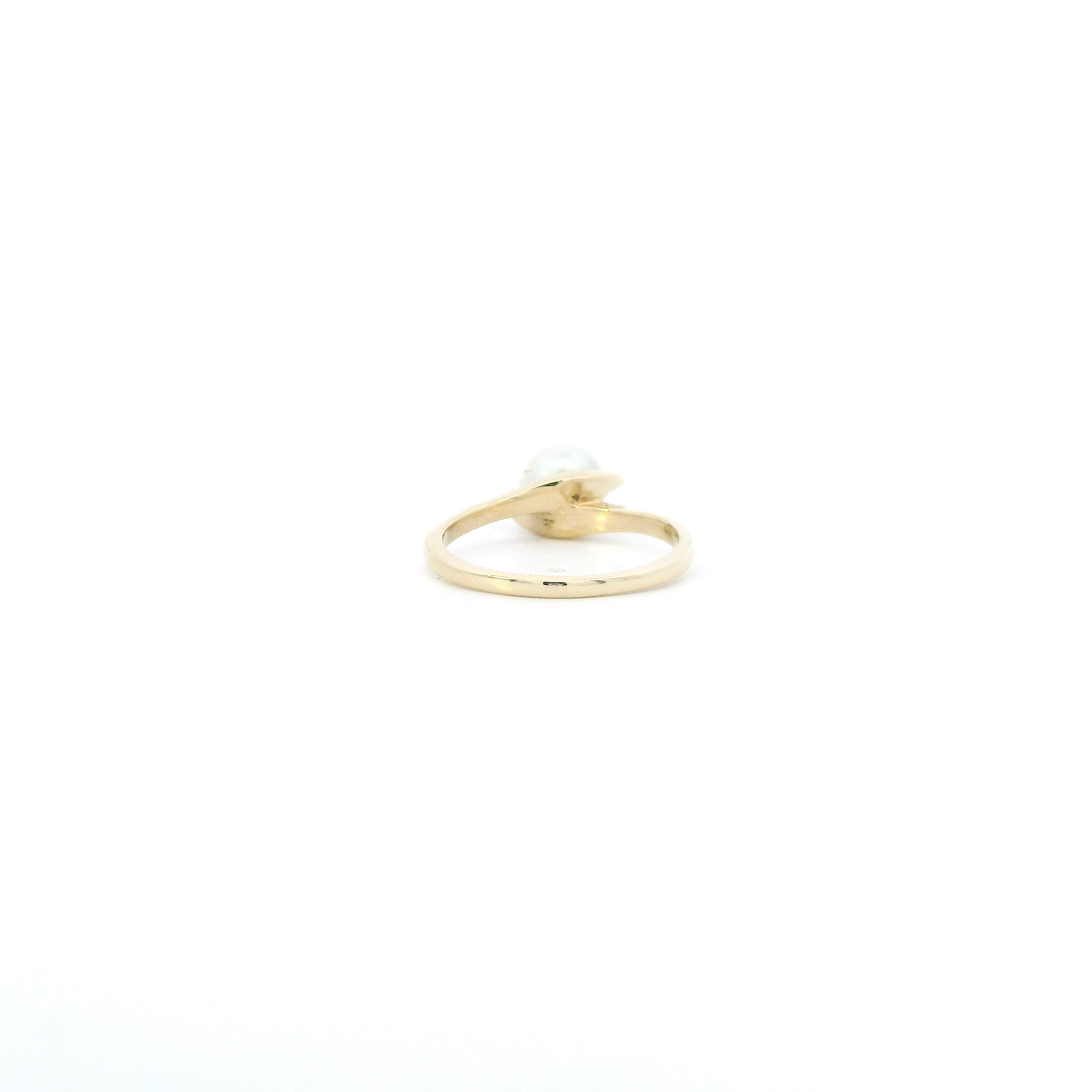 14K Yellow Gold Pearl Womens Ring
