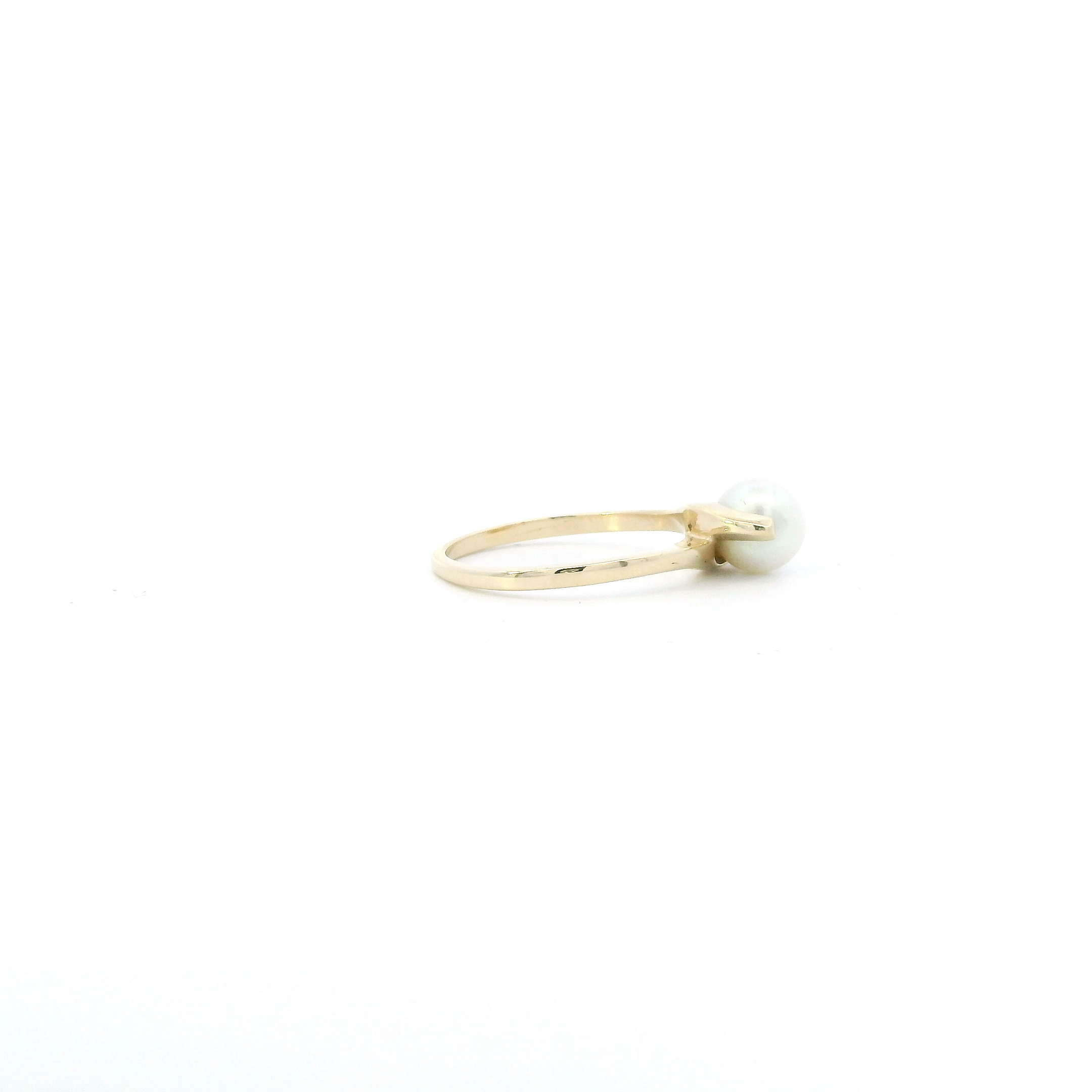 14K Yellow Gold Pearl Womens Ring