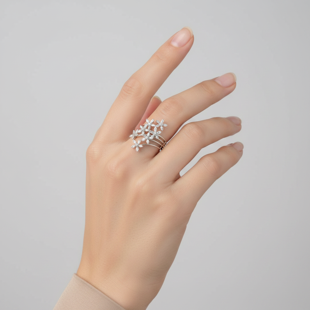 18K White Gold Diamond Flower Womens Ring - 0.35ct