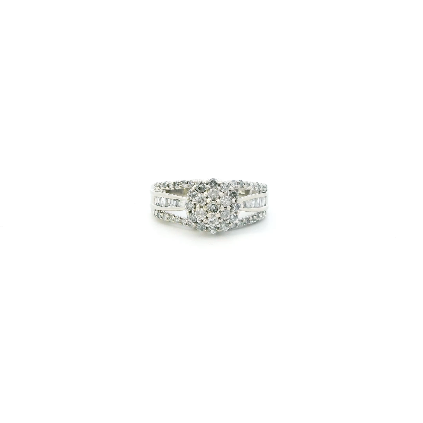 10K White Gold Diamond Women Ring - 0.87ct