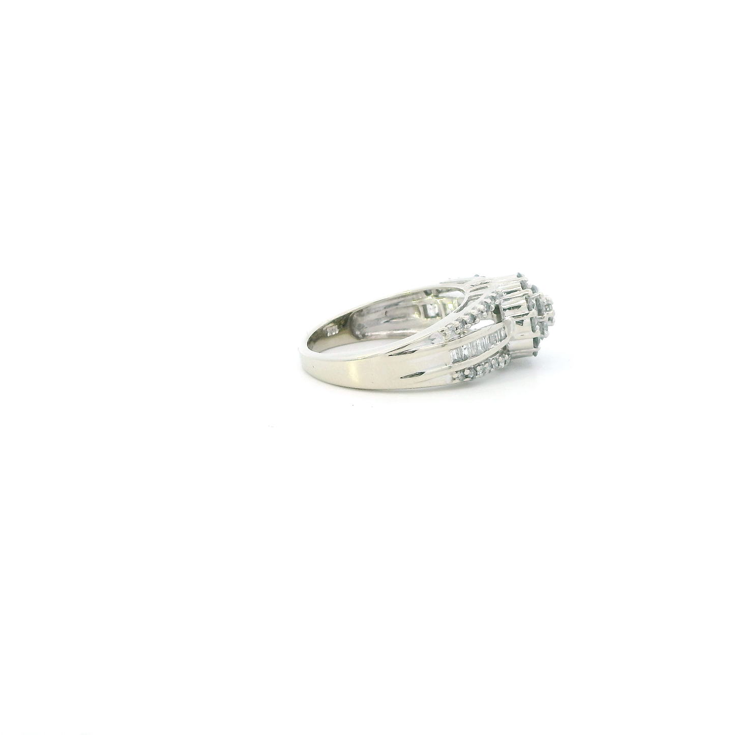 10K White Gold Diamond Women Ring - 0.87ct