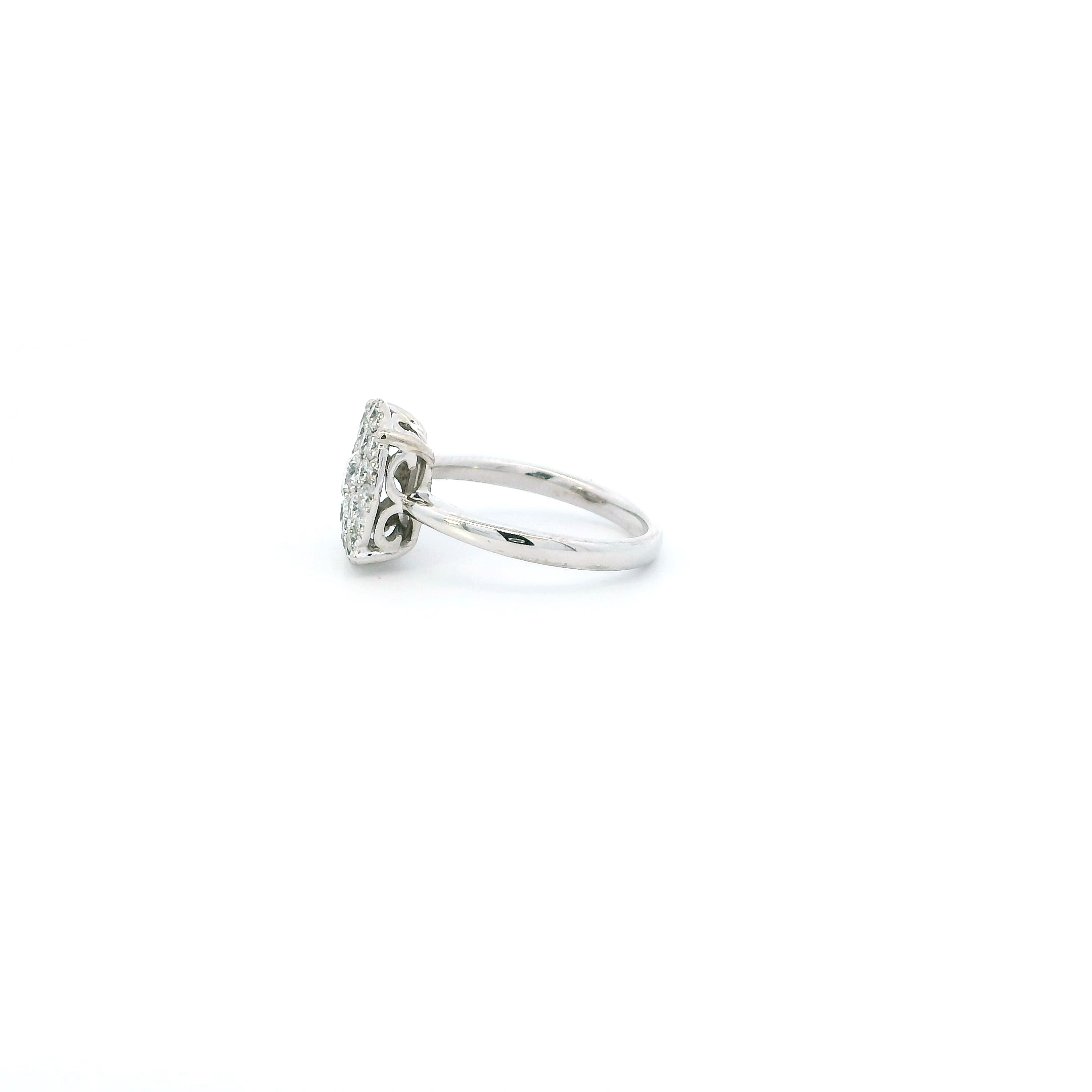 14K White Gold Circle Diamond Womens Ring - 0.97ct