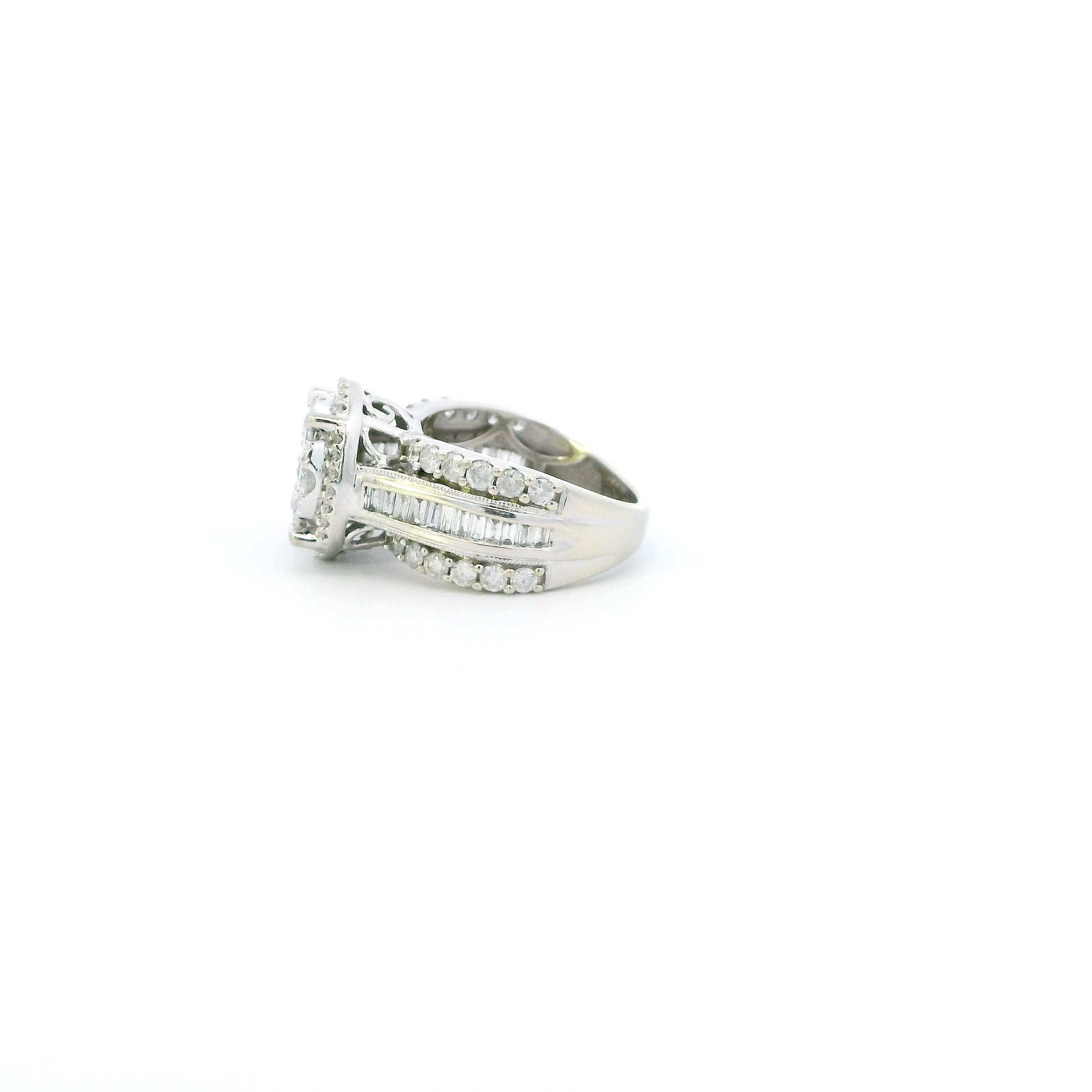10K White Gold Diamond Womens Ring - 2.00ct