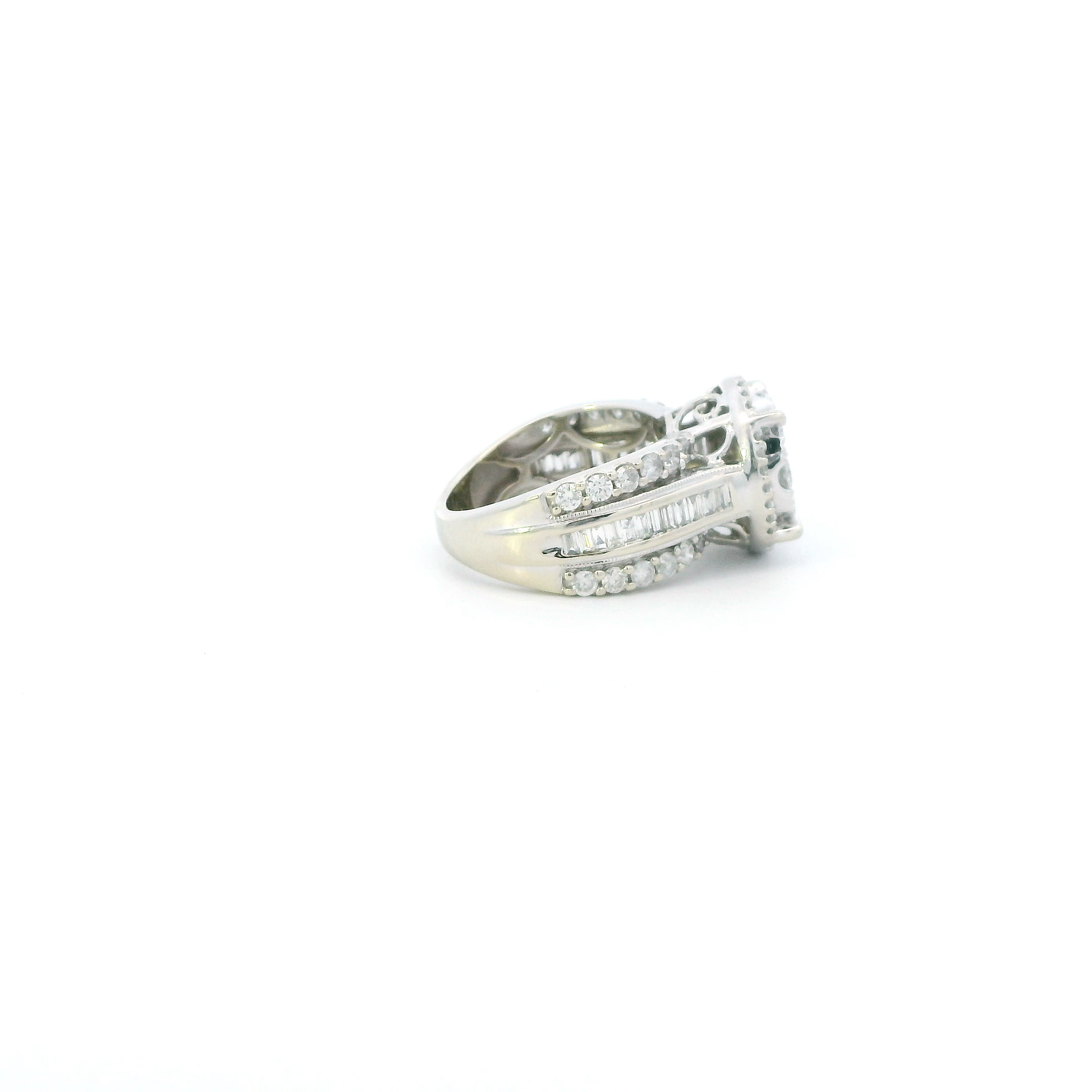 10K White Gold Diamond Womens Ring - 2.00ct